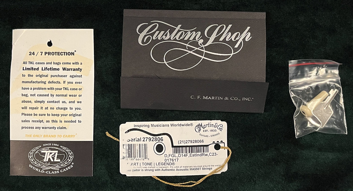 MARTIN CUSTOM SHOP 28 STYLE DREADNOUGHT WILLCUTT EXCLUSIVE LARGE SOUNDHOLE ADIRONDACK (806)