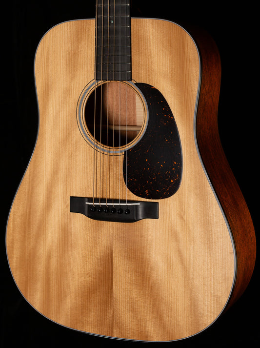 Martin D-18 Authentic 1937 VTS (856)