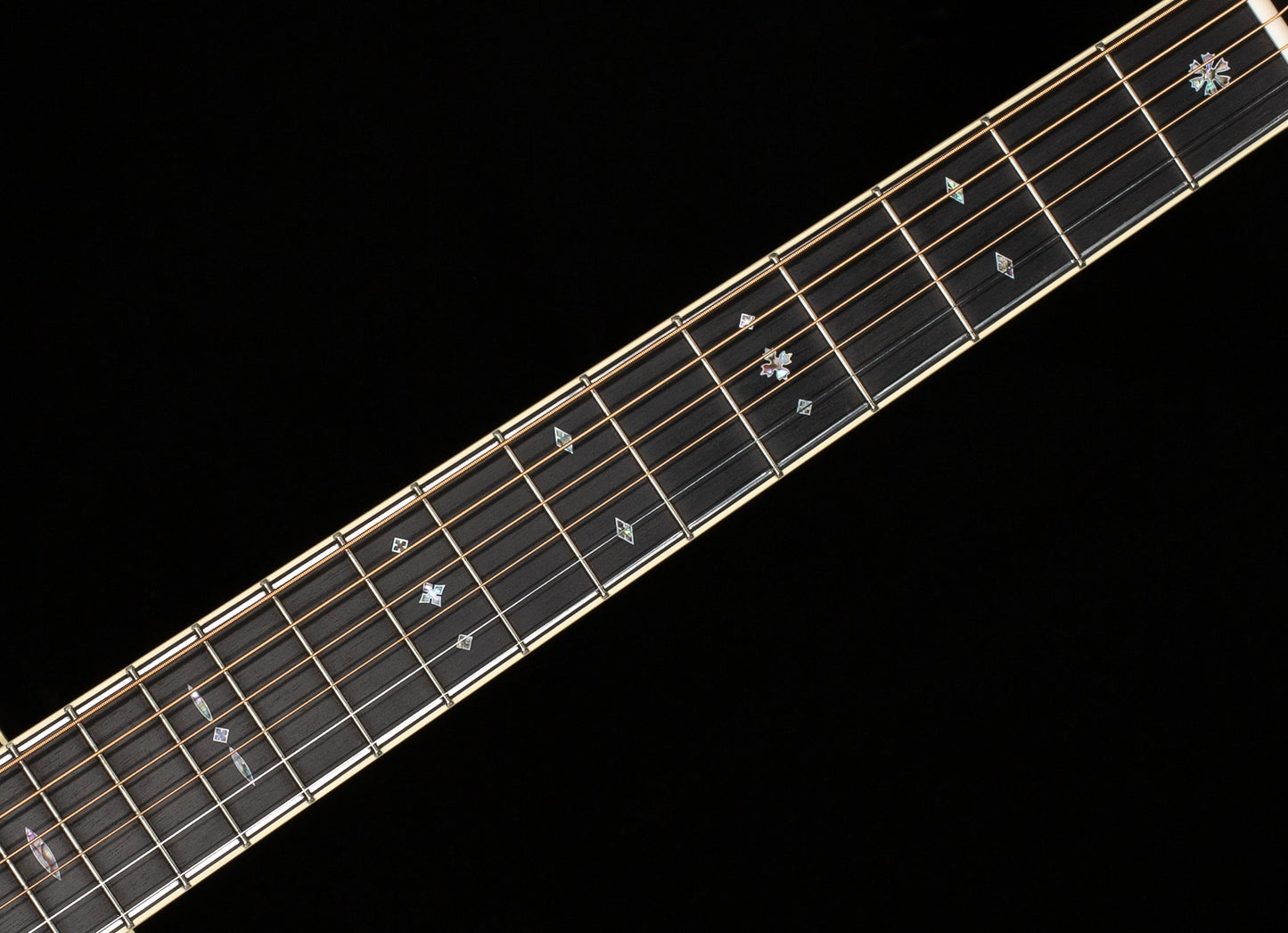 Martin OM-45 John Mayer 20th Anniversary (030)