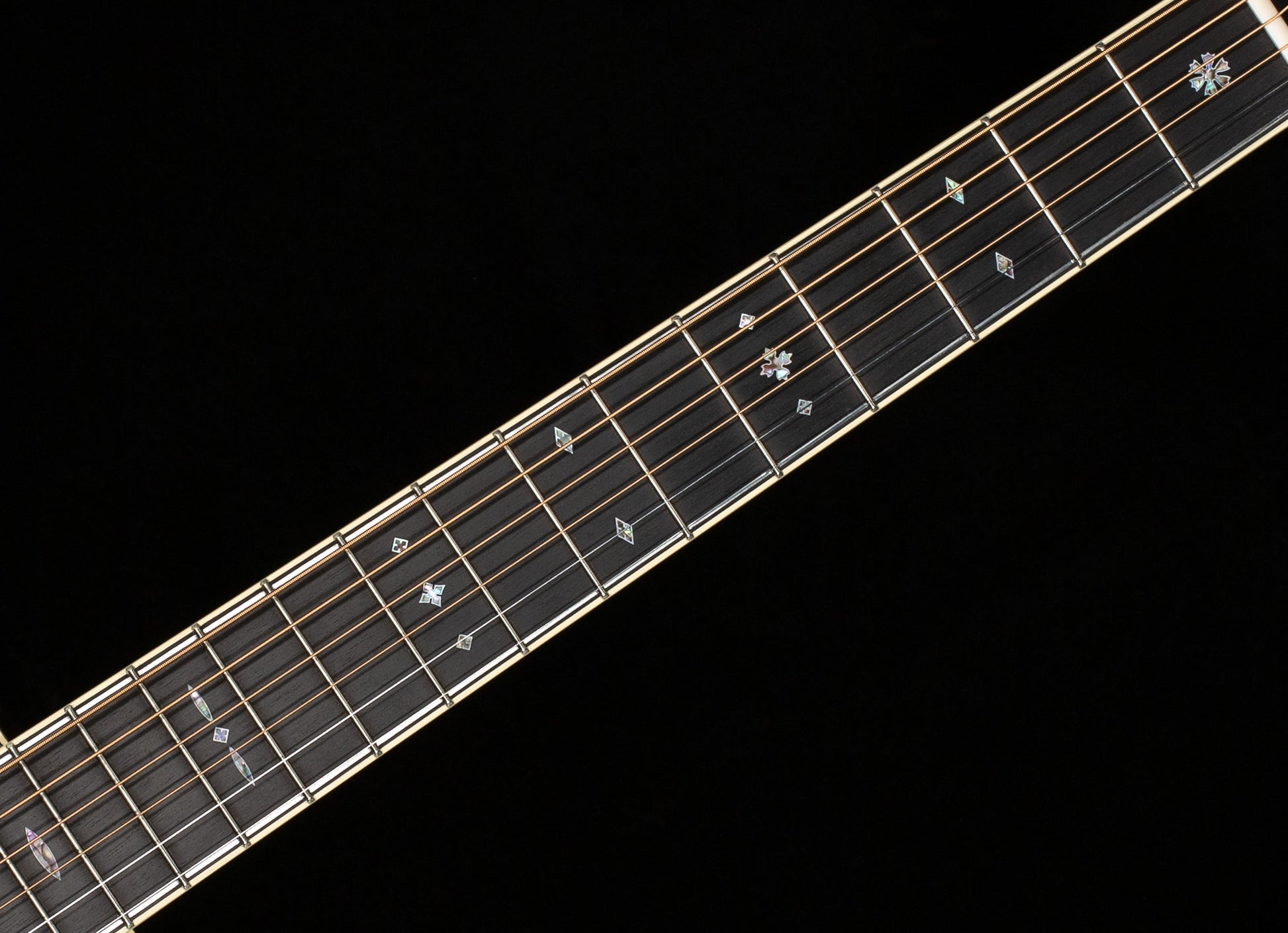 Martin OM-45 John Mayer 20th Anniversary (030)