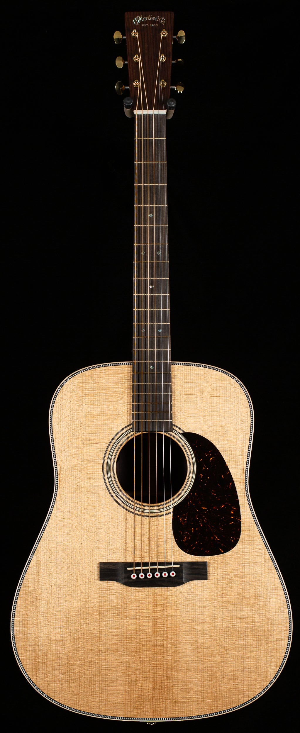 Martin D-28E Modern Deluxe (200)