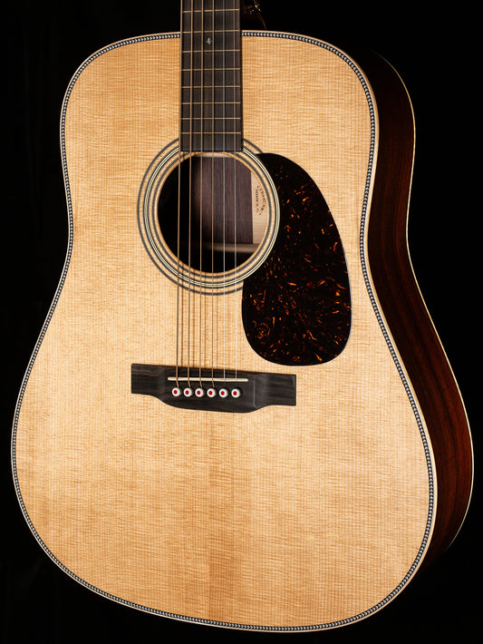 Martin D-28E Modern Deluxe (200)