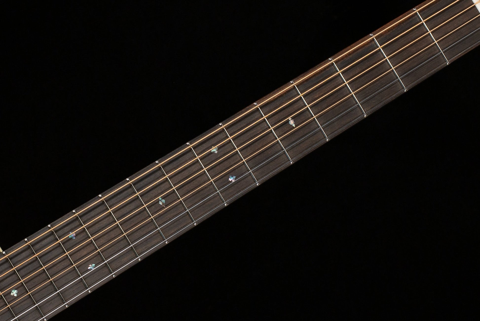 Martin Custom Shop Willcutt Exclusive Dreadnought 28 Style Wild Grain East Indian Rosewood (519)