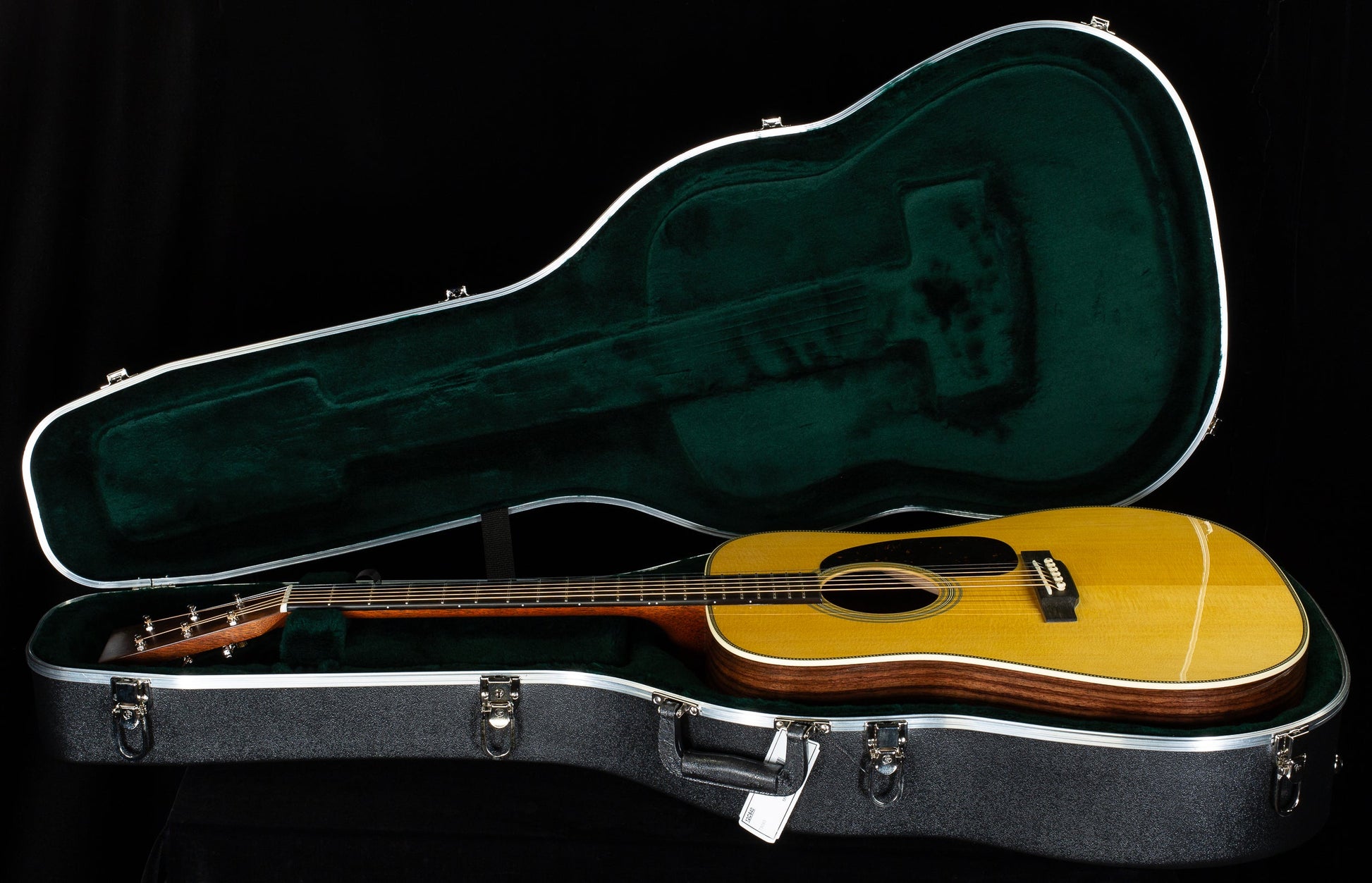 Martin Custom Shop Willcutt Exclusive Dreadnought 28 Style Wild Grain East Indian Rosewood (520)
