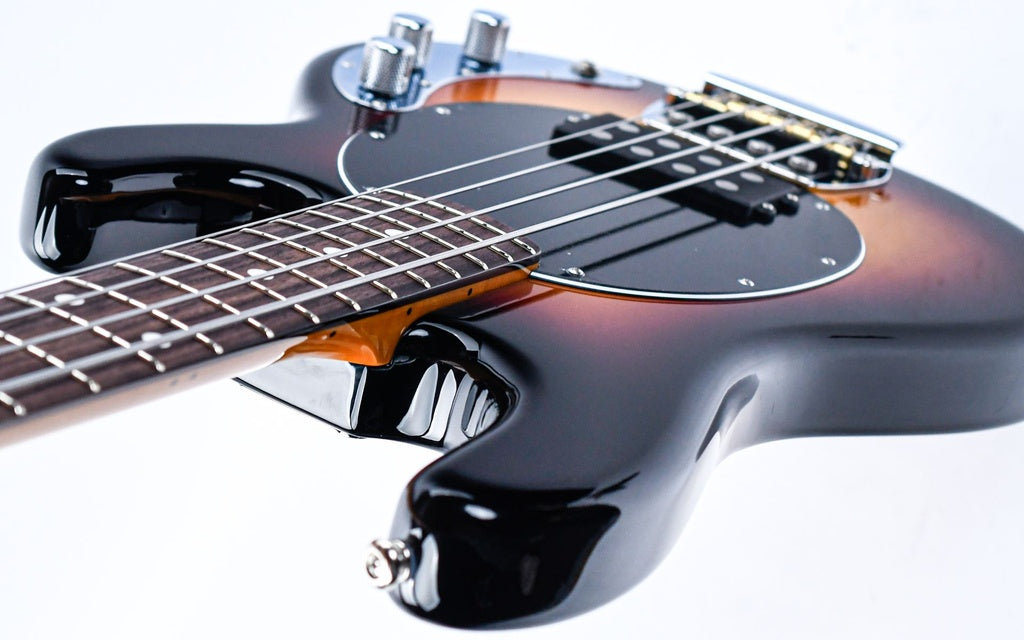 Music Man Pino Palladino Stingray 79