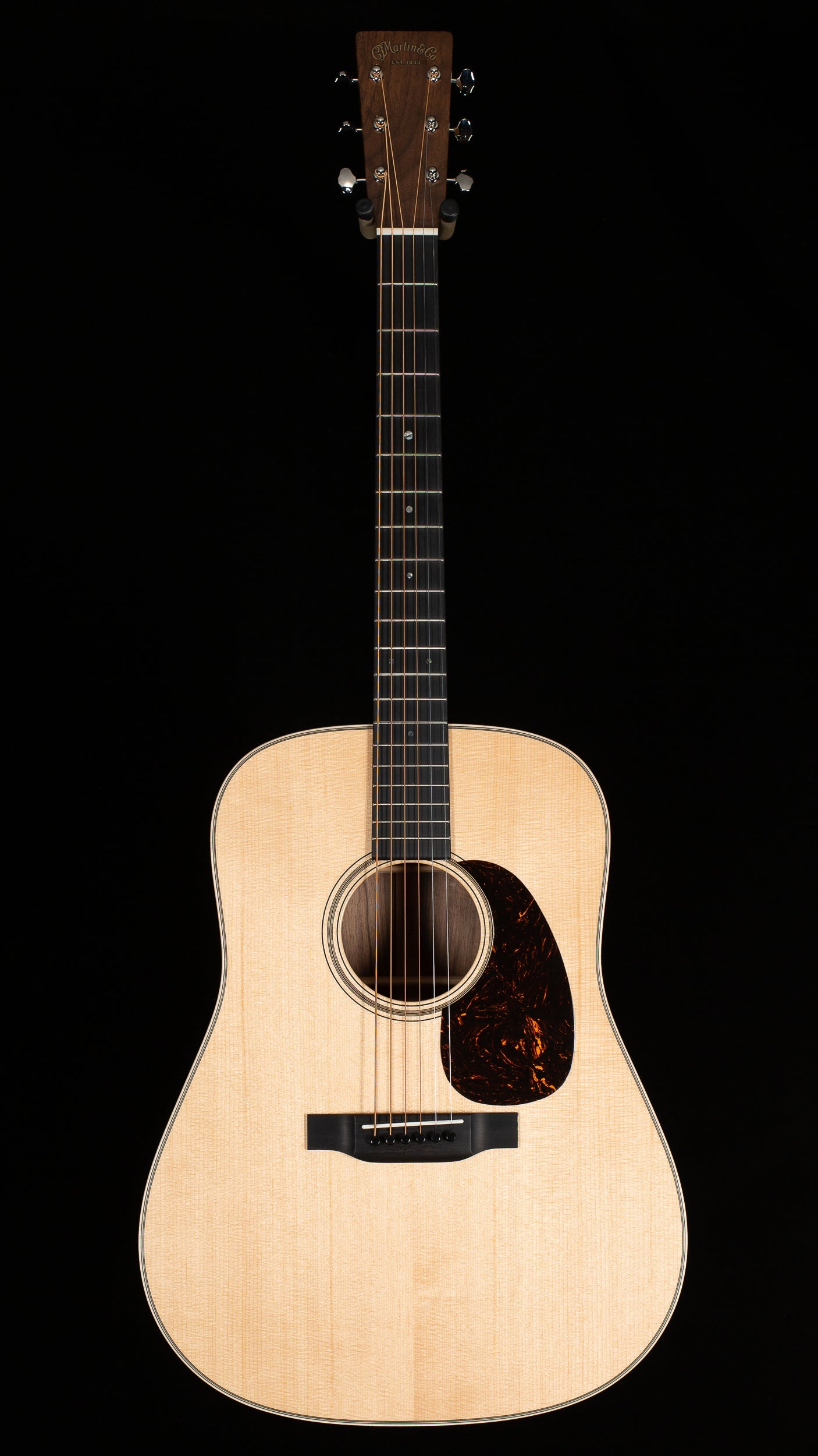 Martin Custom Shop Dreadnought Black Walnut w/ European Flamed Maple Binding (238)