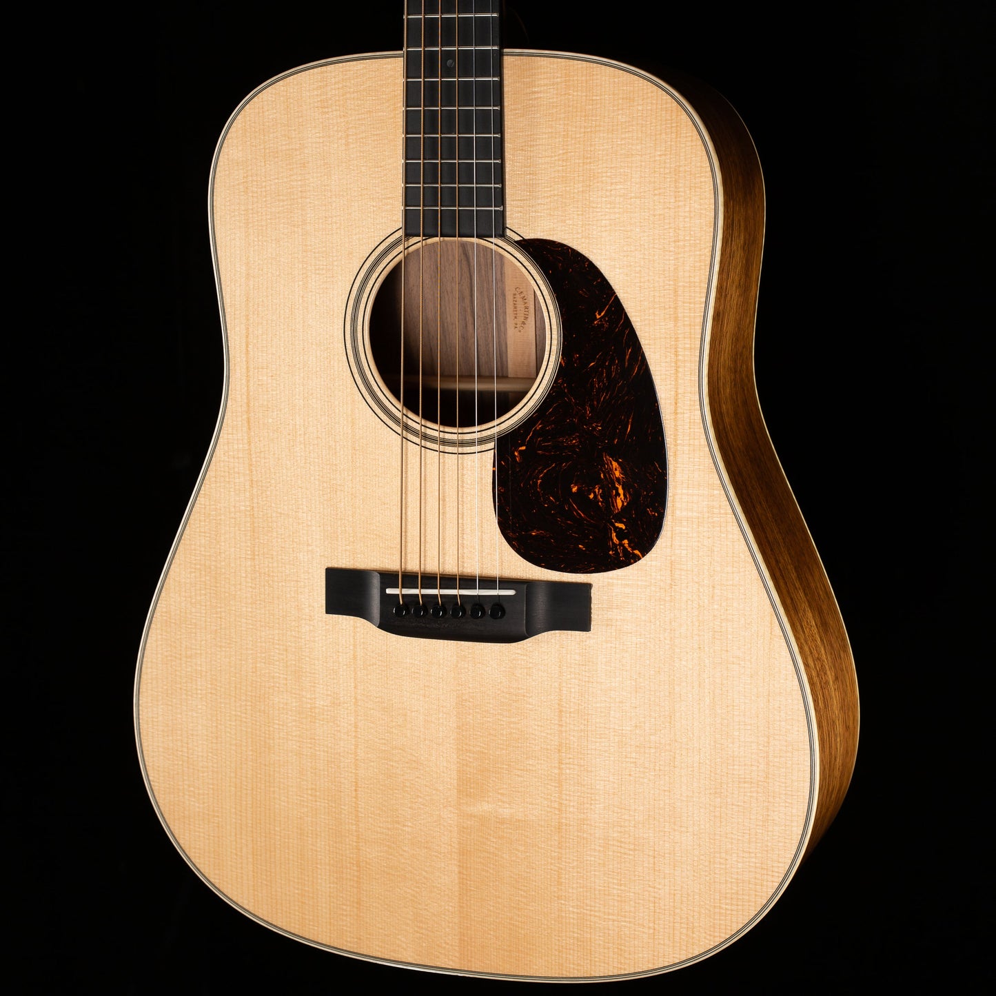 Martin Custom Shop Dreadnought Black Walnut w/ European Flamed Maple Binding (238)