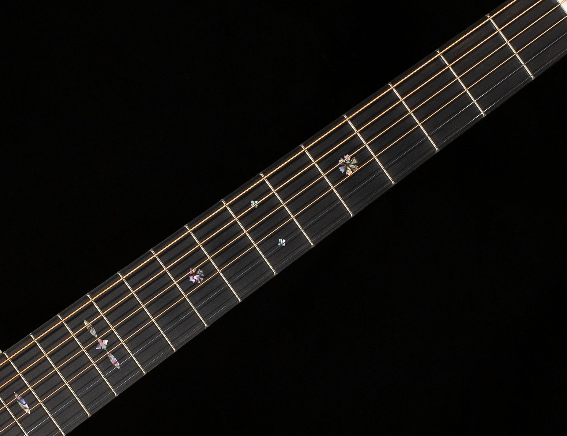 Martin 000-EC 30th Anniversary (367)