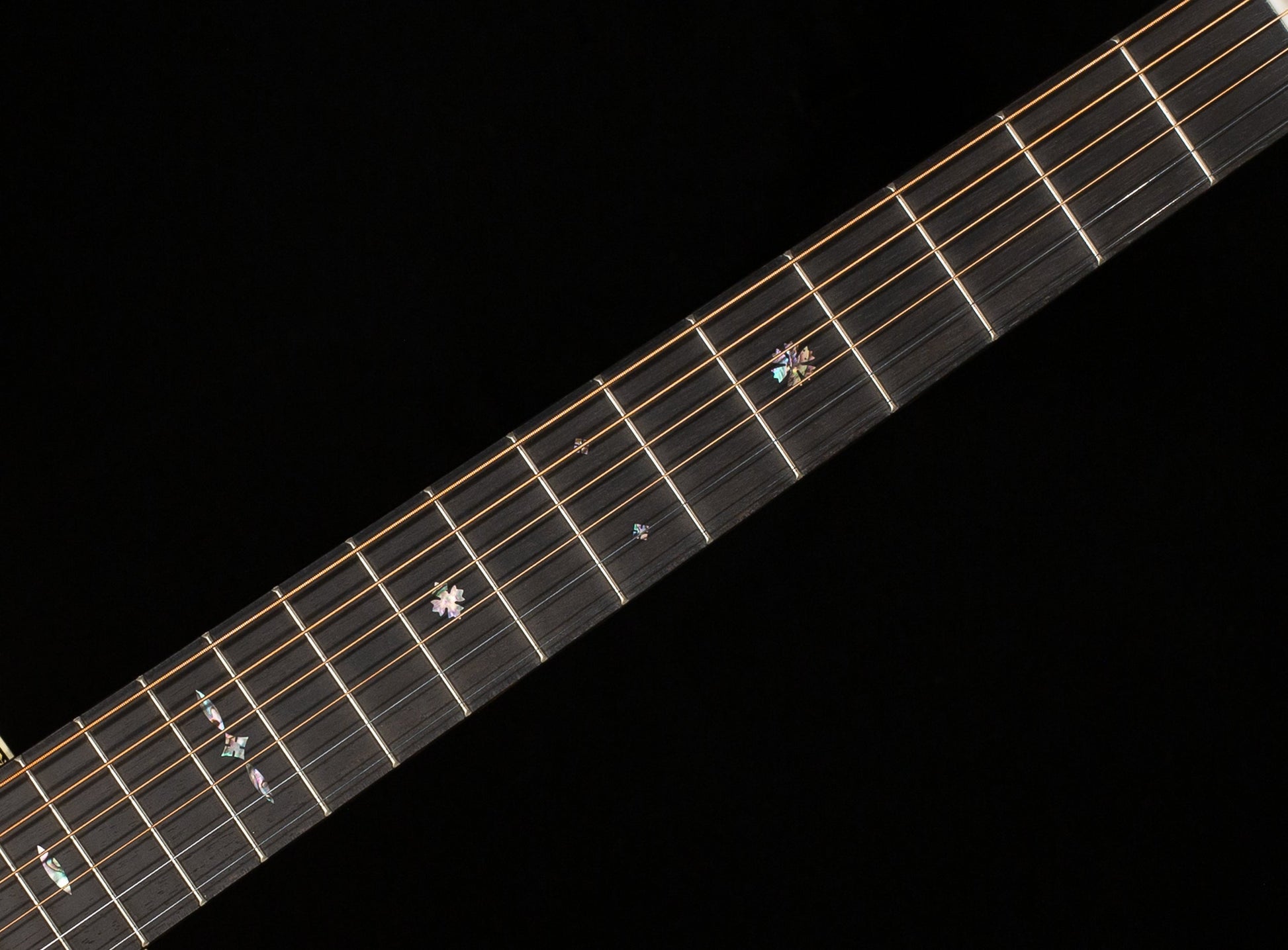 Martin 000-EC 30th Anniversary (599)