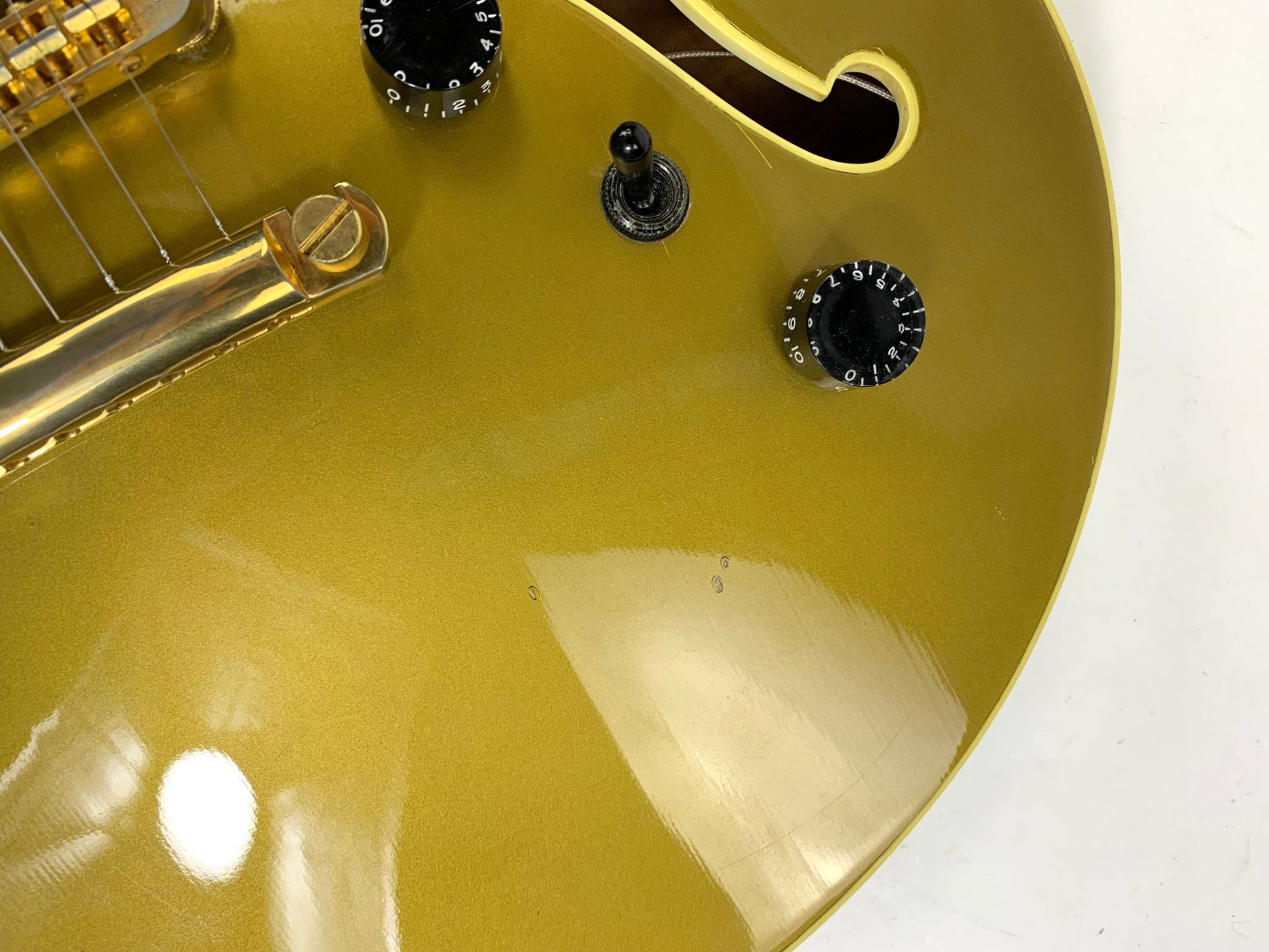 2001 Tom Ribbecke Testadura Goldtop - Masterbuilt w Brazilian Rosewood Center Block & Sides