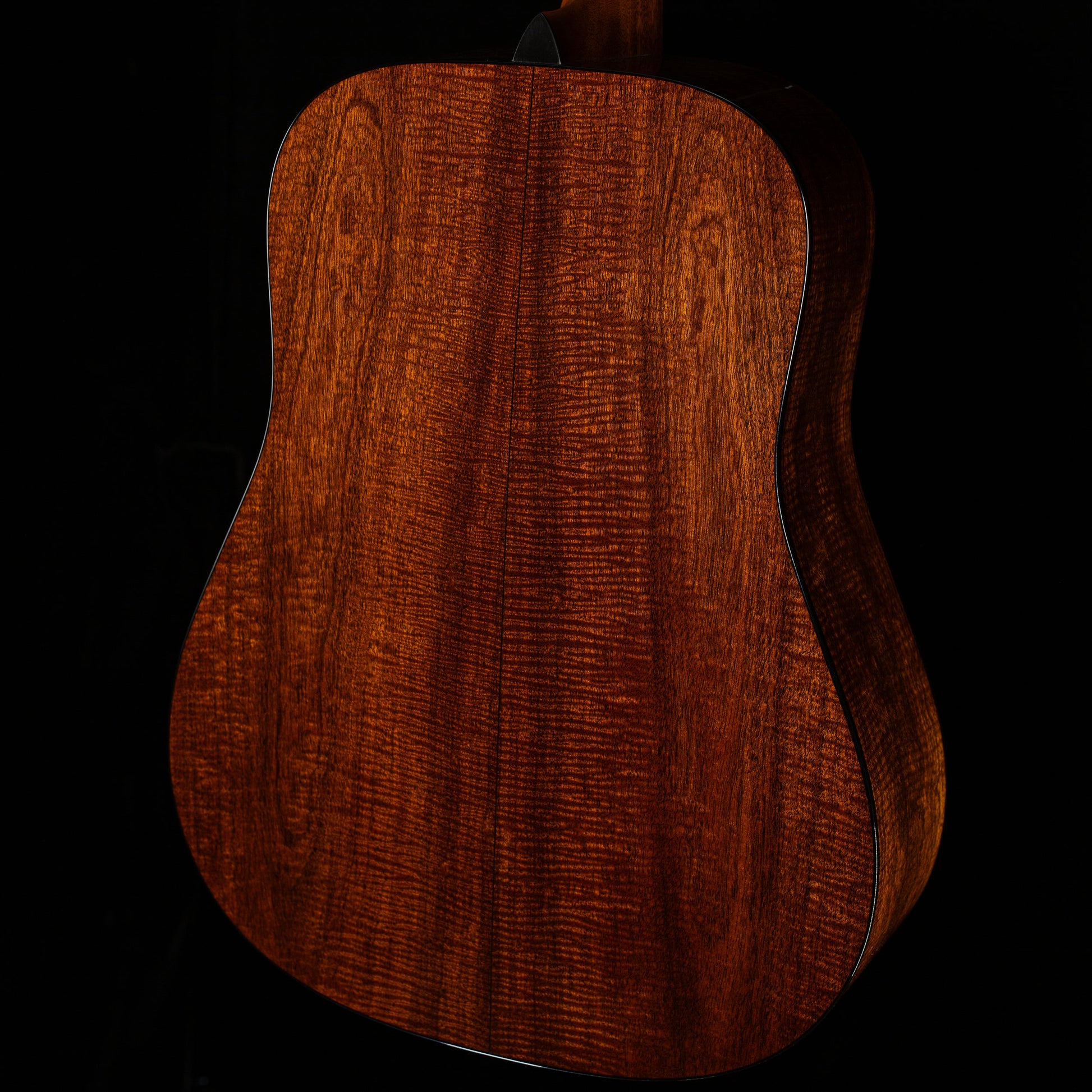 Martin Custom Shop Willcutt Exclusive Dreadnought Style 18 Adirondack/Flamed Mahogany (474)