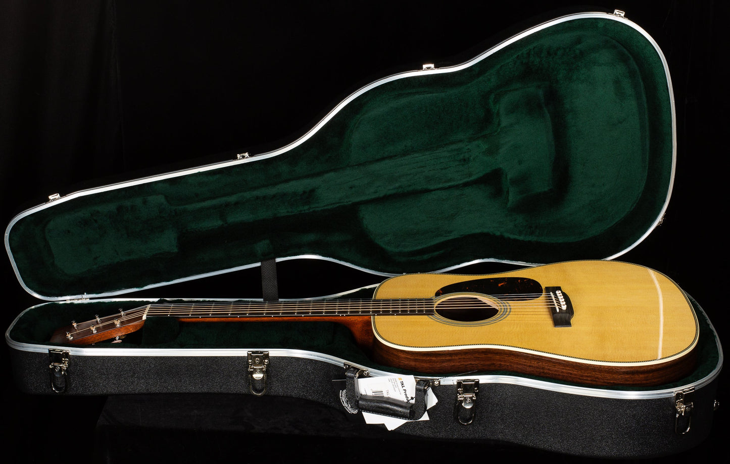 Martin Custom Shop Exclusive Dreadnought Style 28 Spruce/Wild Grain East Indian Rosewood (476)