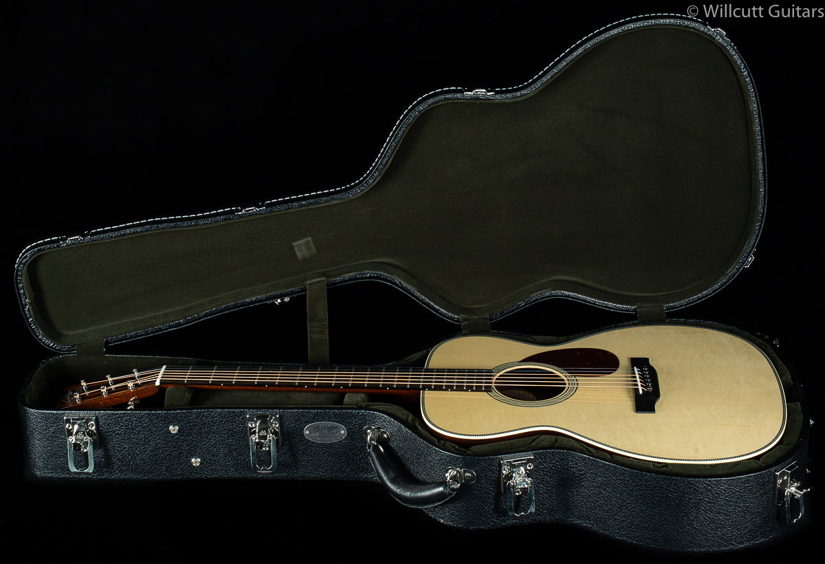 Collings OM2H Adirondack Spruce Top (680)