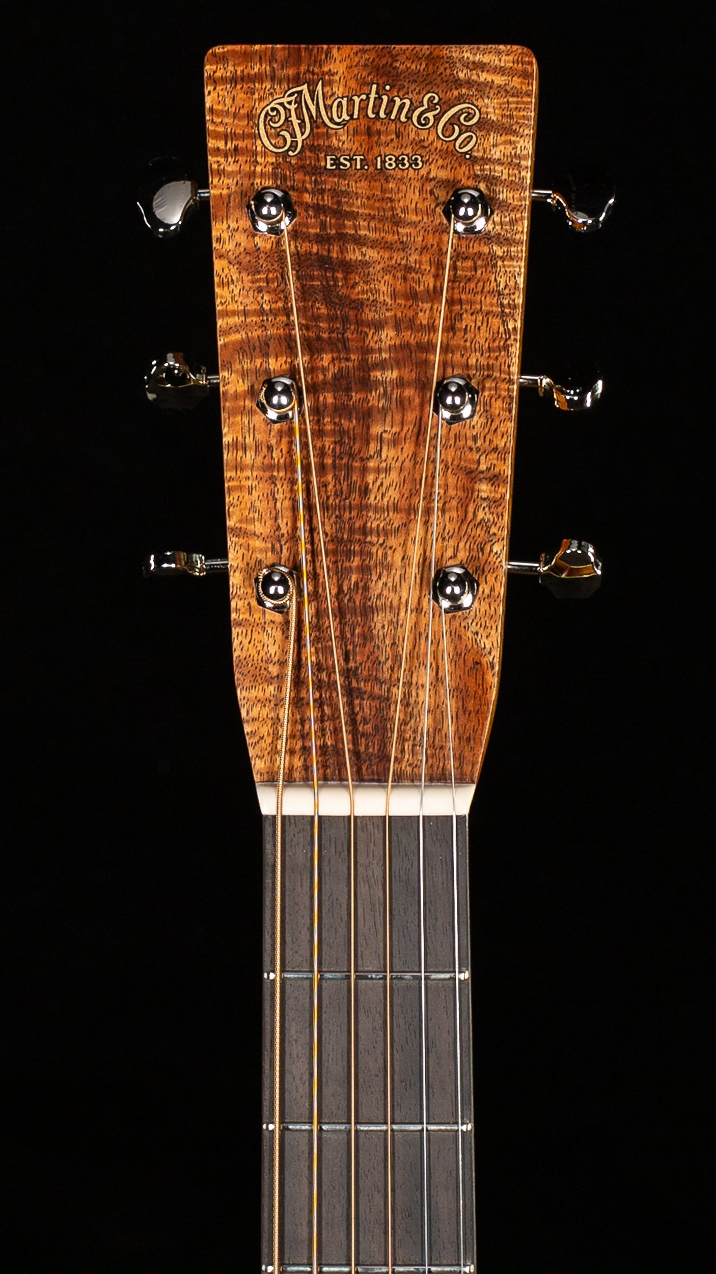 Martin Custom Shop Willcutt Exclusive 00 28 Style 12-Fret Italian Alpine Spruce/Broad Figure Koa (694)