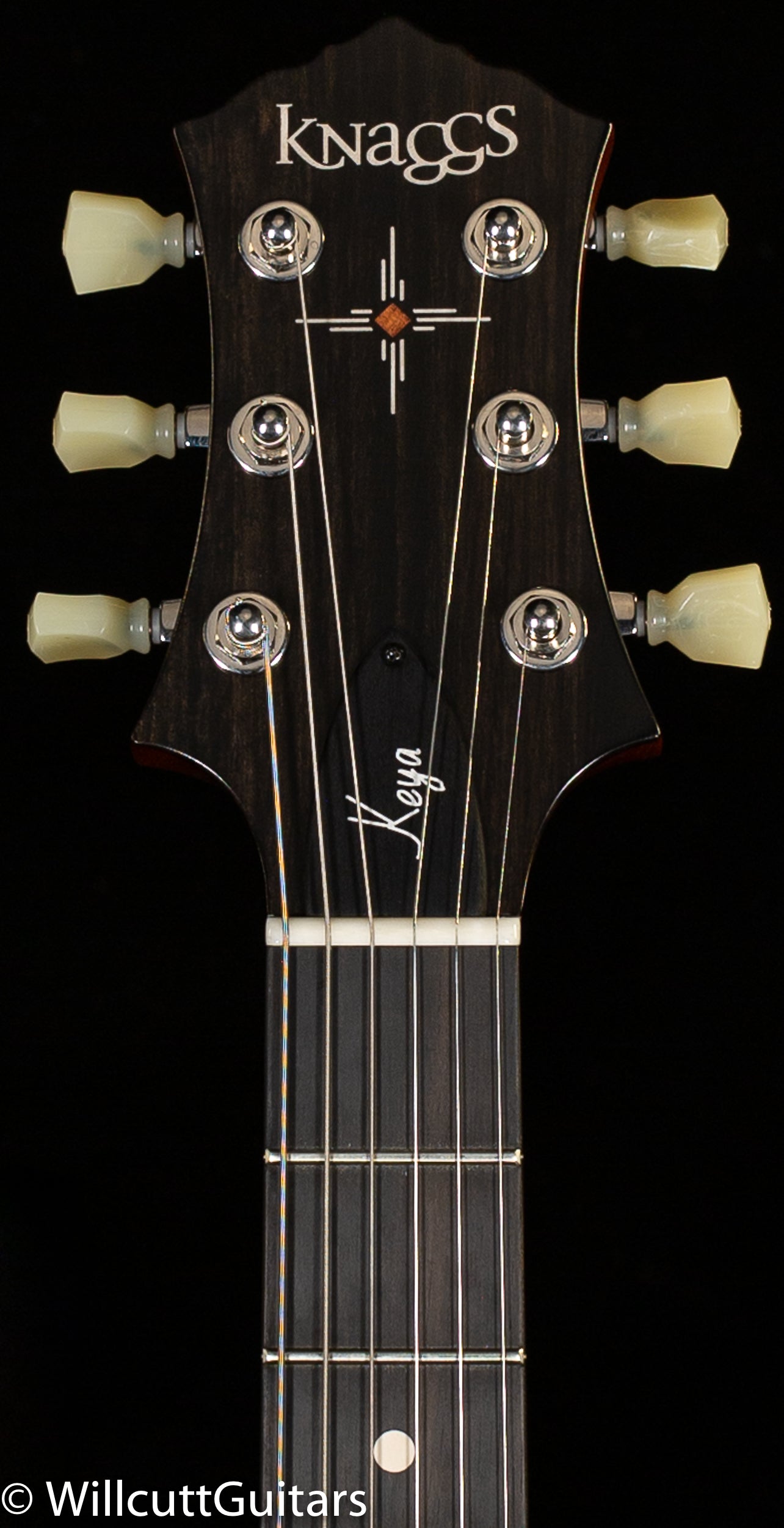 Knaggs Influence Keya Black / Creme Driftwood (310)