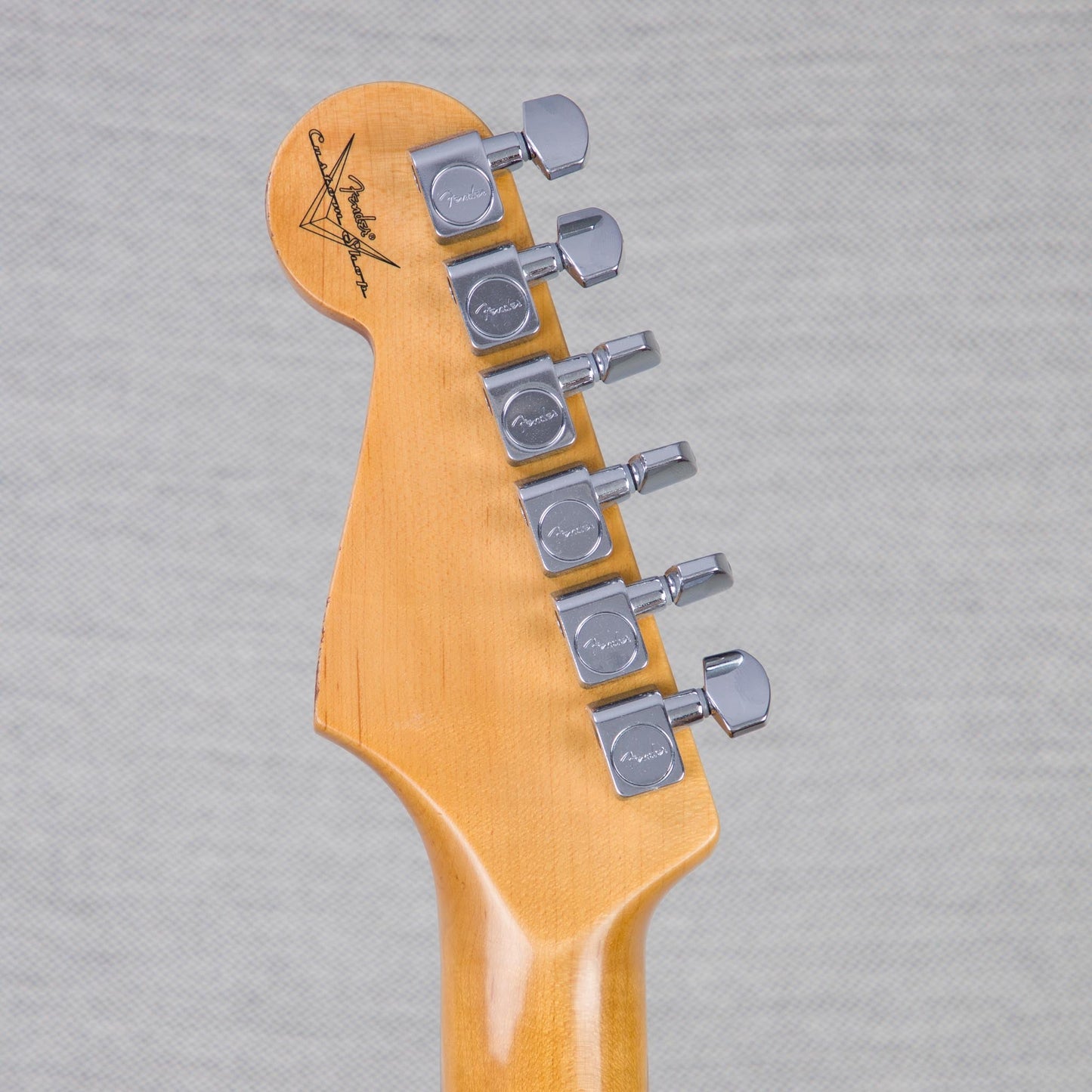 Fender Custom Shop Deluxe Stratocaster Electric Guitar Closet Classic - Vintage White - #R143612