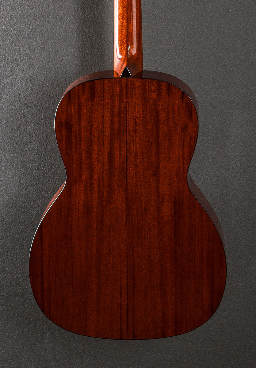 0001 Mahogany