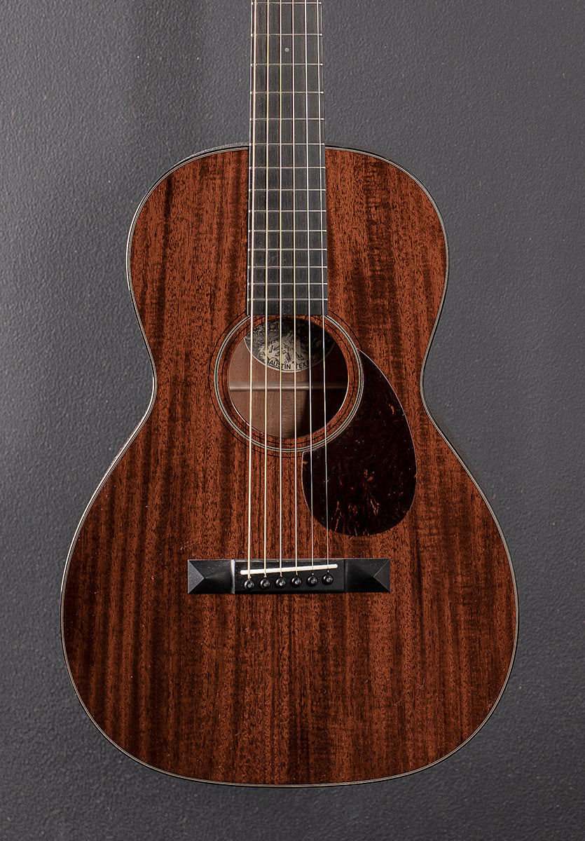 01 12-Fret Mahogany