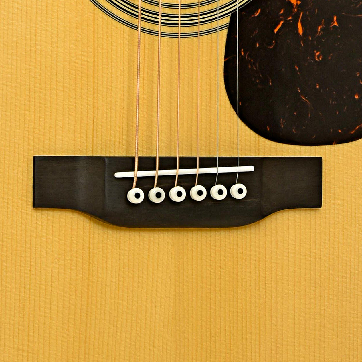 Martin D-28 Billy Strings Acoustic Guitar & Case
