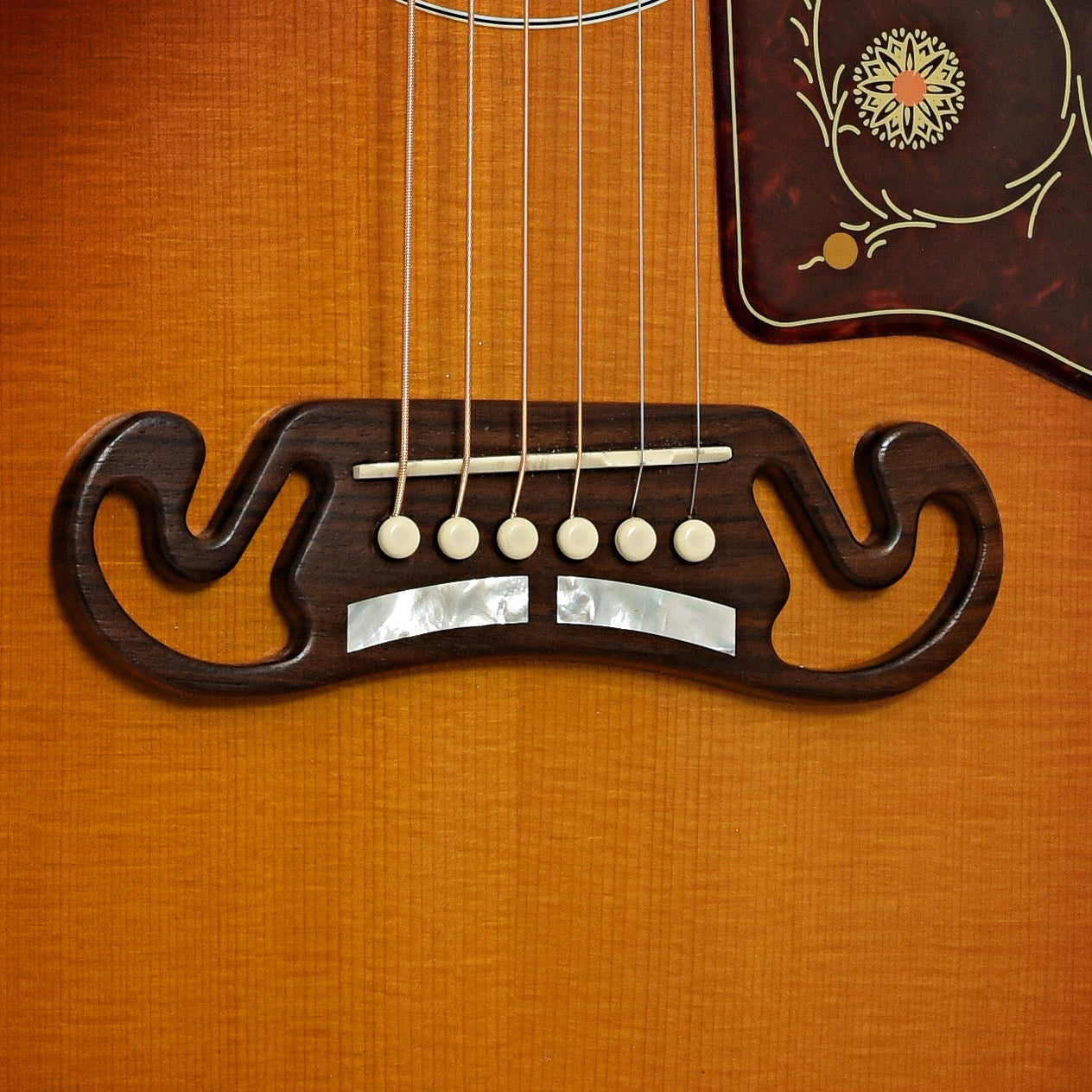 Gibson SJ-200 Standard Acoustic-Electric Guitar (2023)