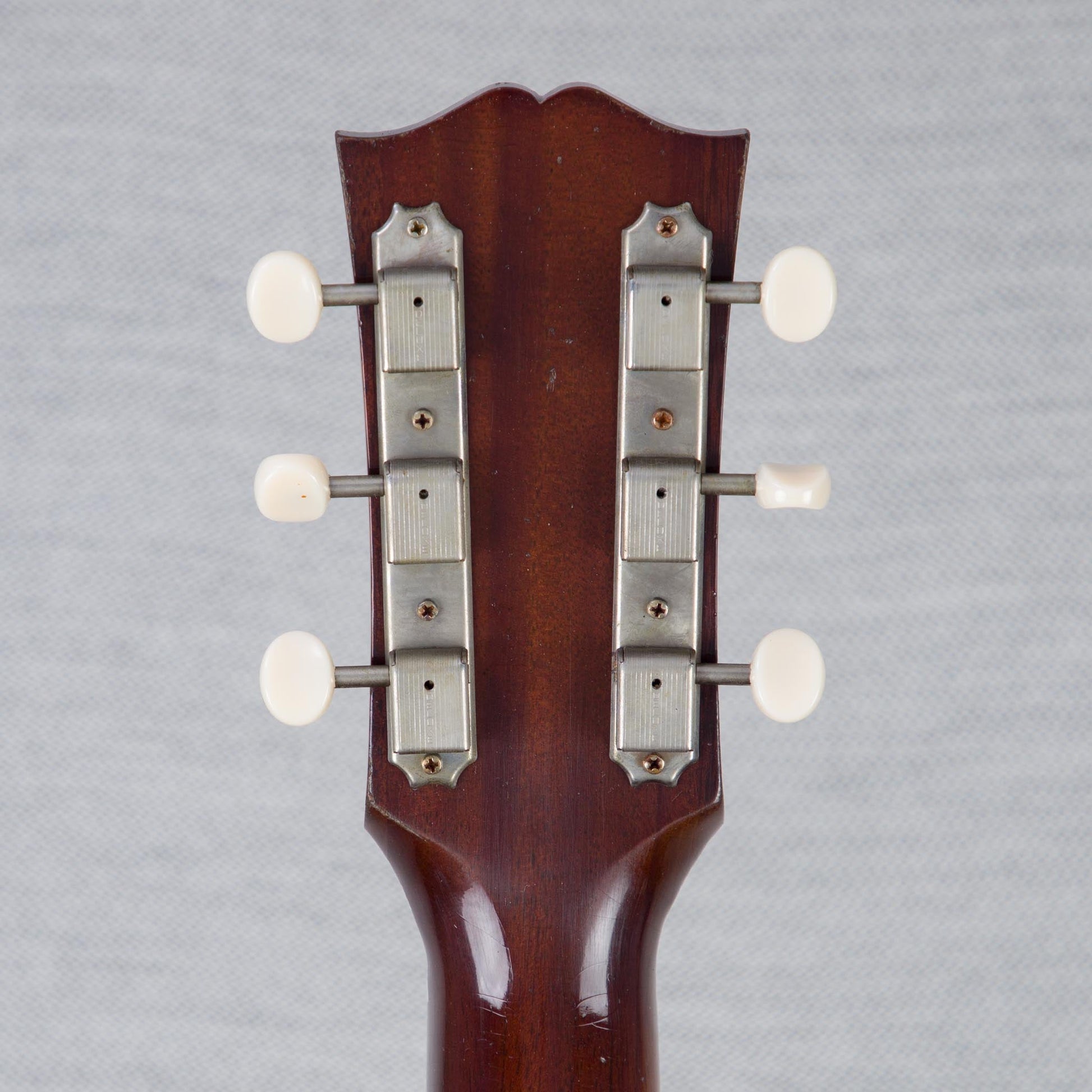 Gibson 1955 J-45 Mahogany/Sitka Spruce Light Aged Acoustic Guitar - Vintage Sunburst - #20475028