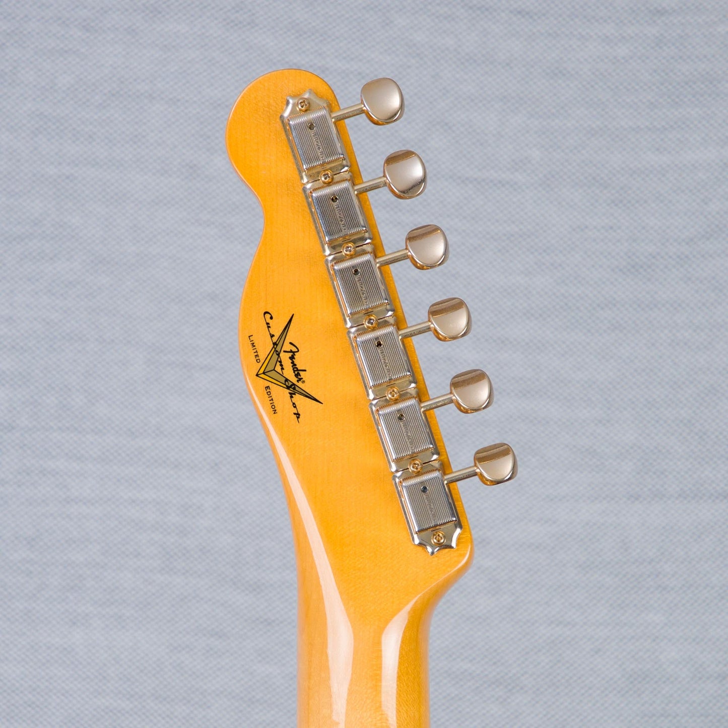 Fender Custom Shop Limited Edition Hotshot Telecaster Electric Guitar Deluxe Closet Classic - Aged Sapphire Blue Transparent - #R122684