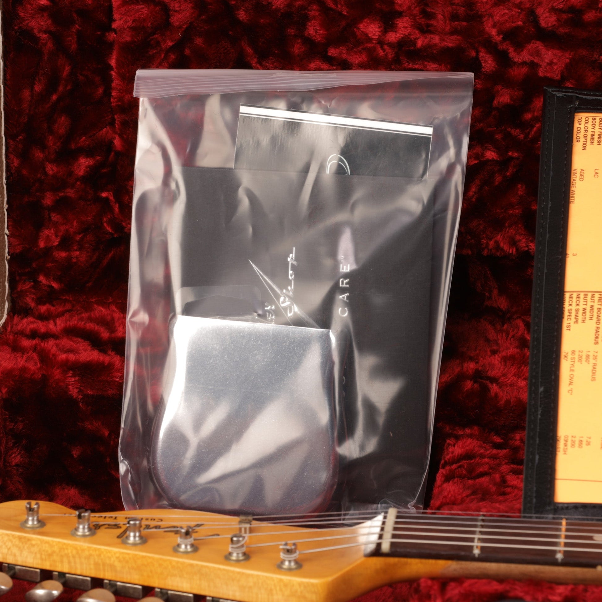 Fender Custom Shop 1962 Telecaster Custom Heavy Relic Guitar - Aged Vintage White - CHUCKSCLUSIVE - #R122567