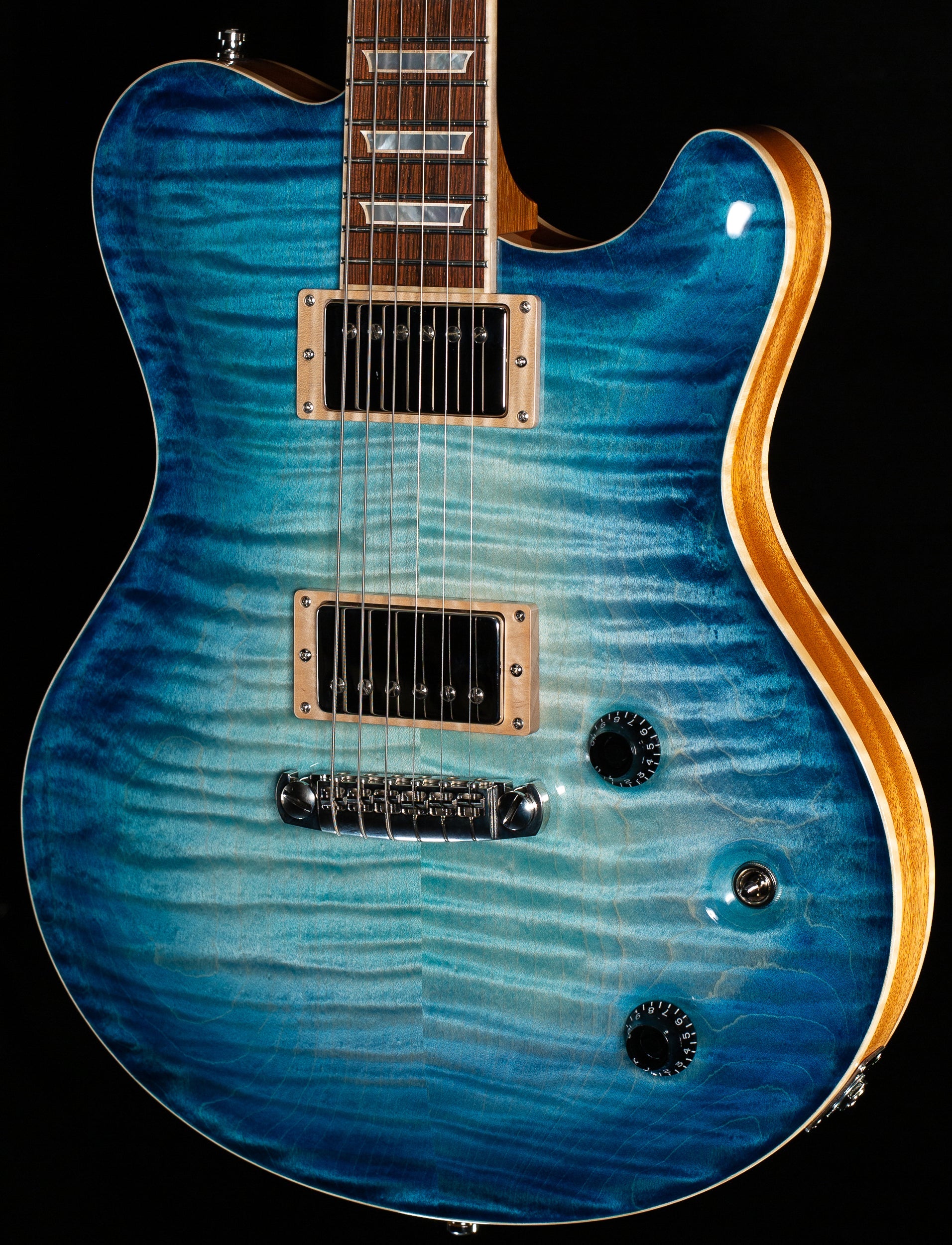 Nik Huber Dolphin II Semi-Hollow Custom Blue Burst (671)