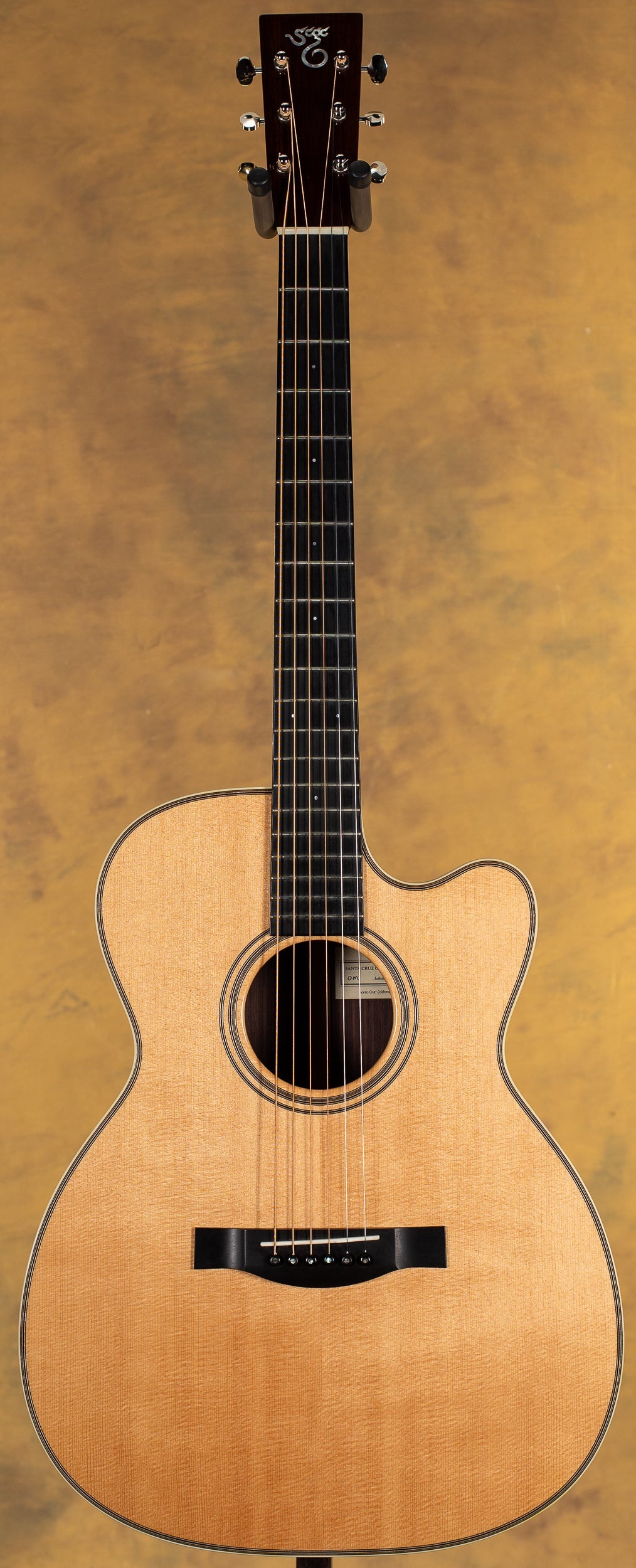 2015 Santa Cruz OM Cutaway