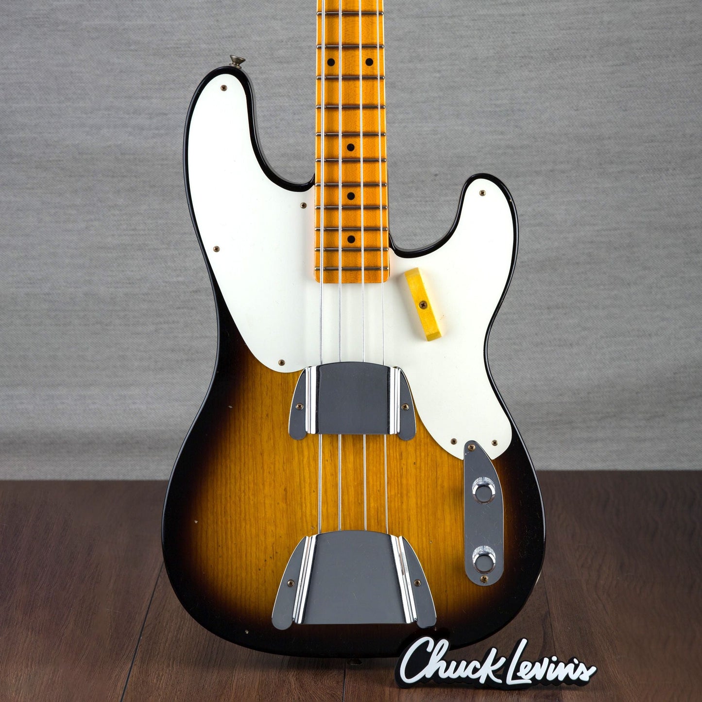 Fender Custom Shop 1953 Journeyman Relic Percision Electric Bass - Aged 2-Tone Sunburst