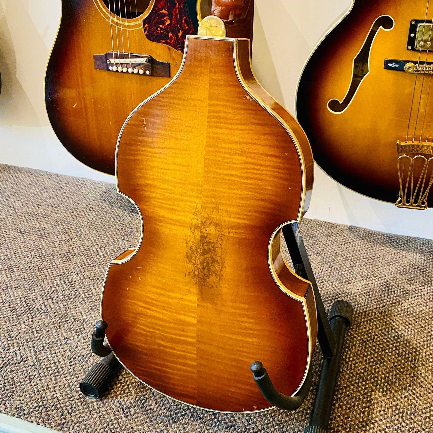 Hofner 500/1 Violin Bass 63 Relic Guitar, Left Handed Used