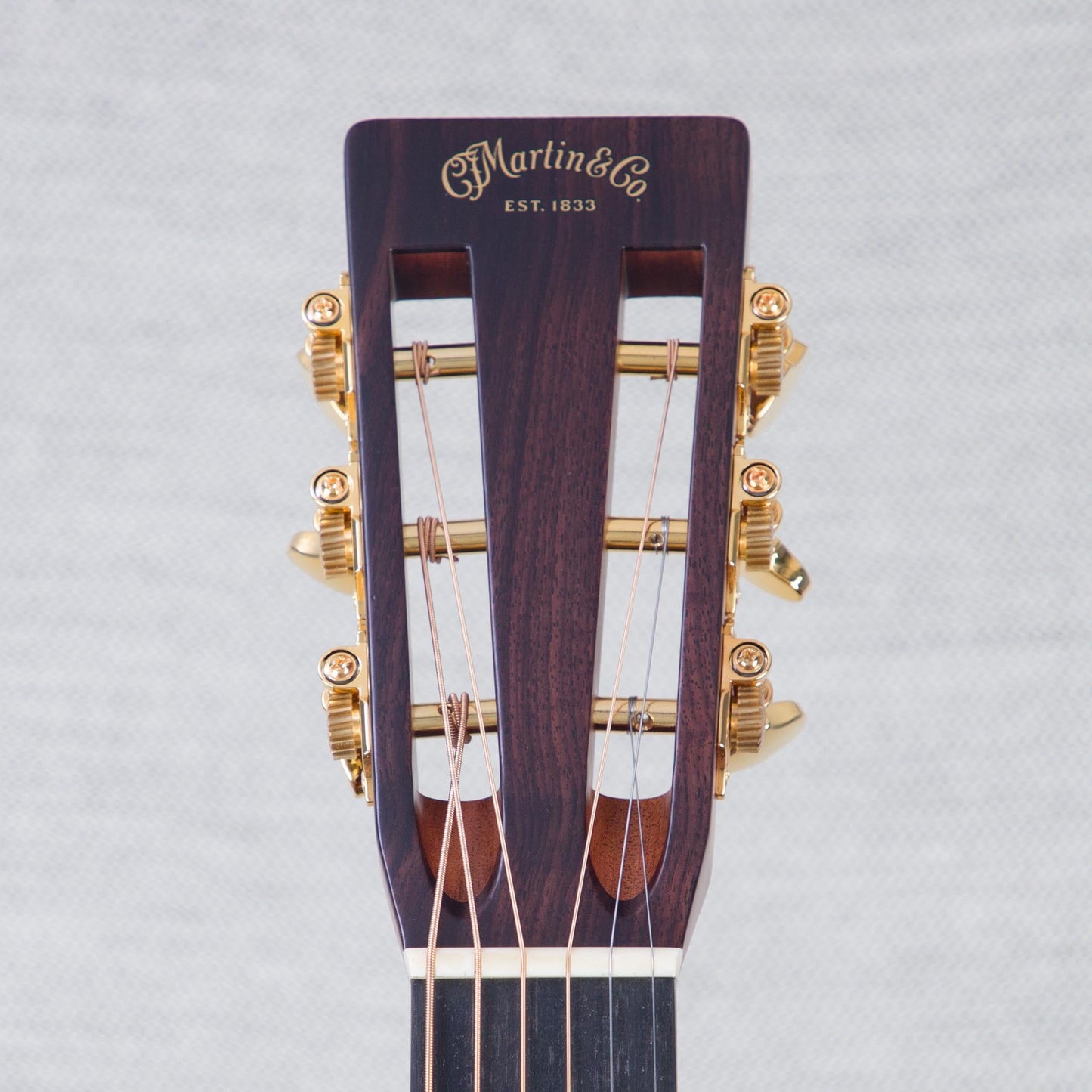 Martin Custom Shop 00-28 Style Wild Grain East Indian Rosewood/Sitka Spruce Fishman Matrix VT Acoustic Electric Guitar - Ambertone 1933 - #M2880835