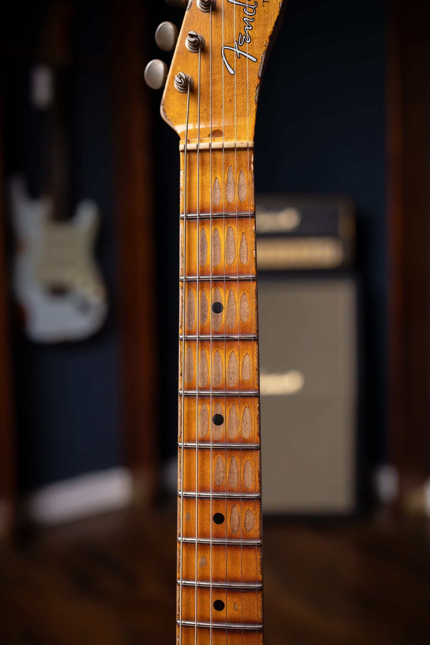 Fender Custom Shop 1952 Telecaster Super Heavy Relic Electric Guitar - Aged Cherry Sunburst
