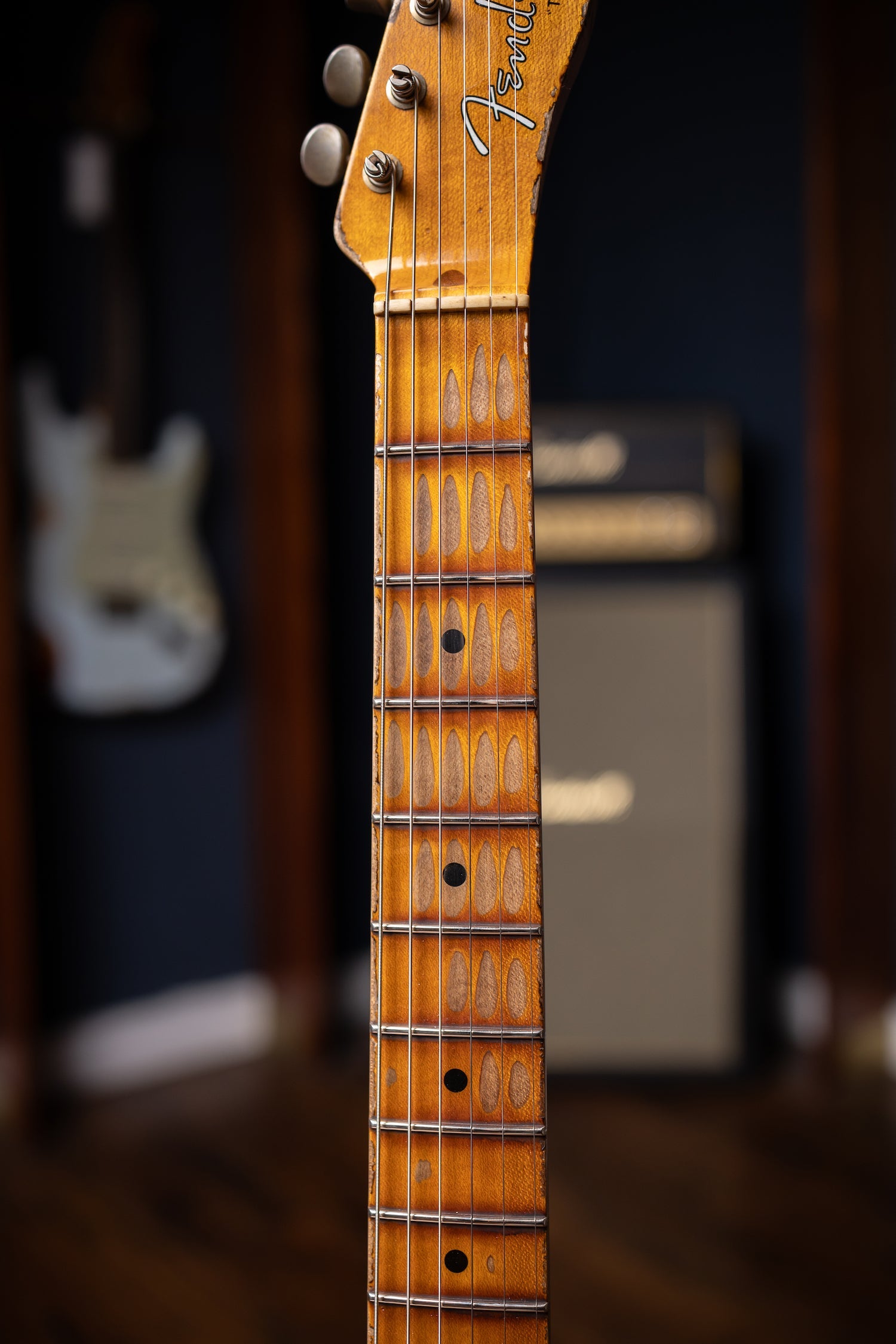 Fender Custom Shop 1952 Telecaster Super Heavy Relic Electric Guitar - Aged Cherry Sunburst