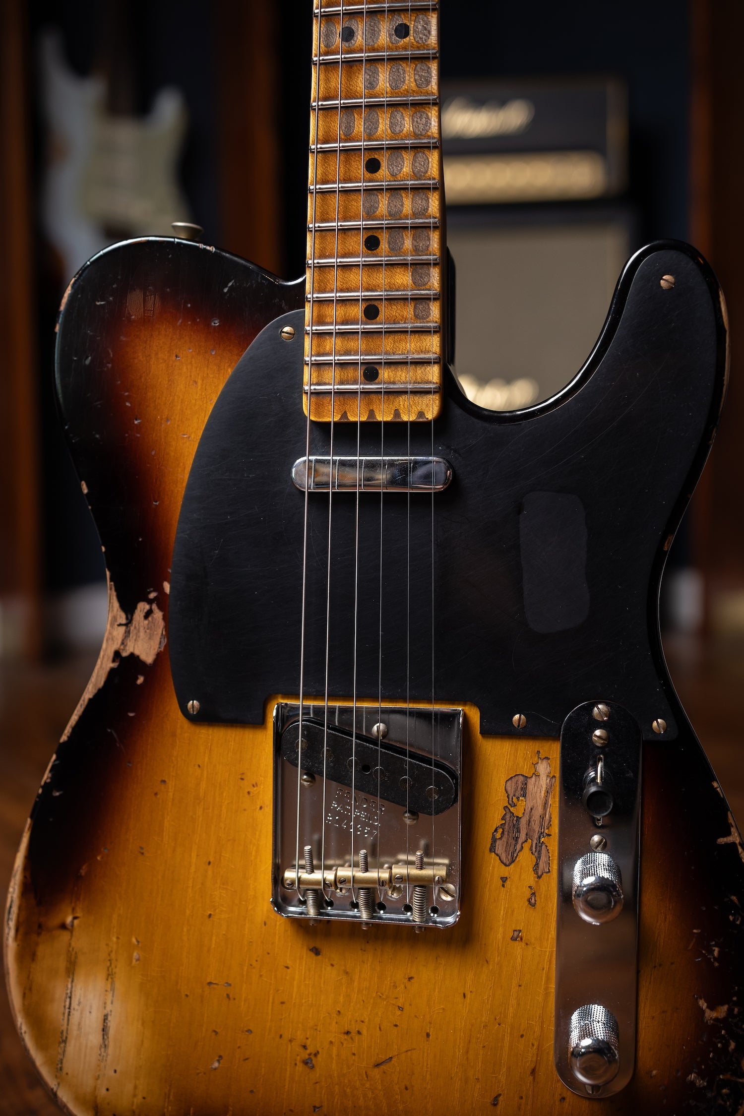 Fender Custom Shop 1951 Telecaster Nocaster Heavy Relic - 2-Color Sunburst