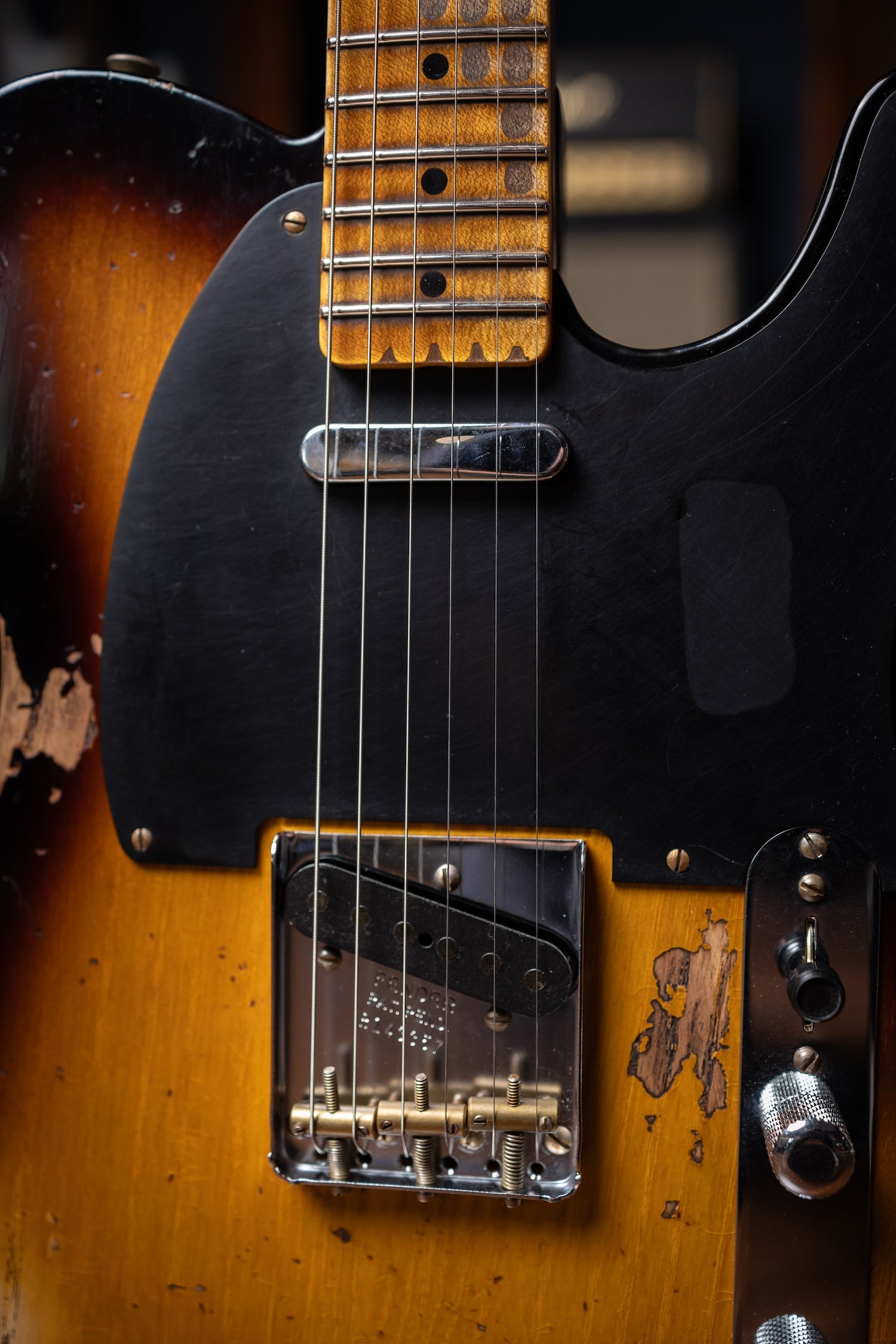Fender Custom Shop 1951 Telecaster Nocaster Heavy Relic - 2-Color Sunburst