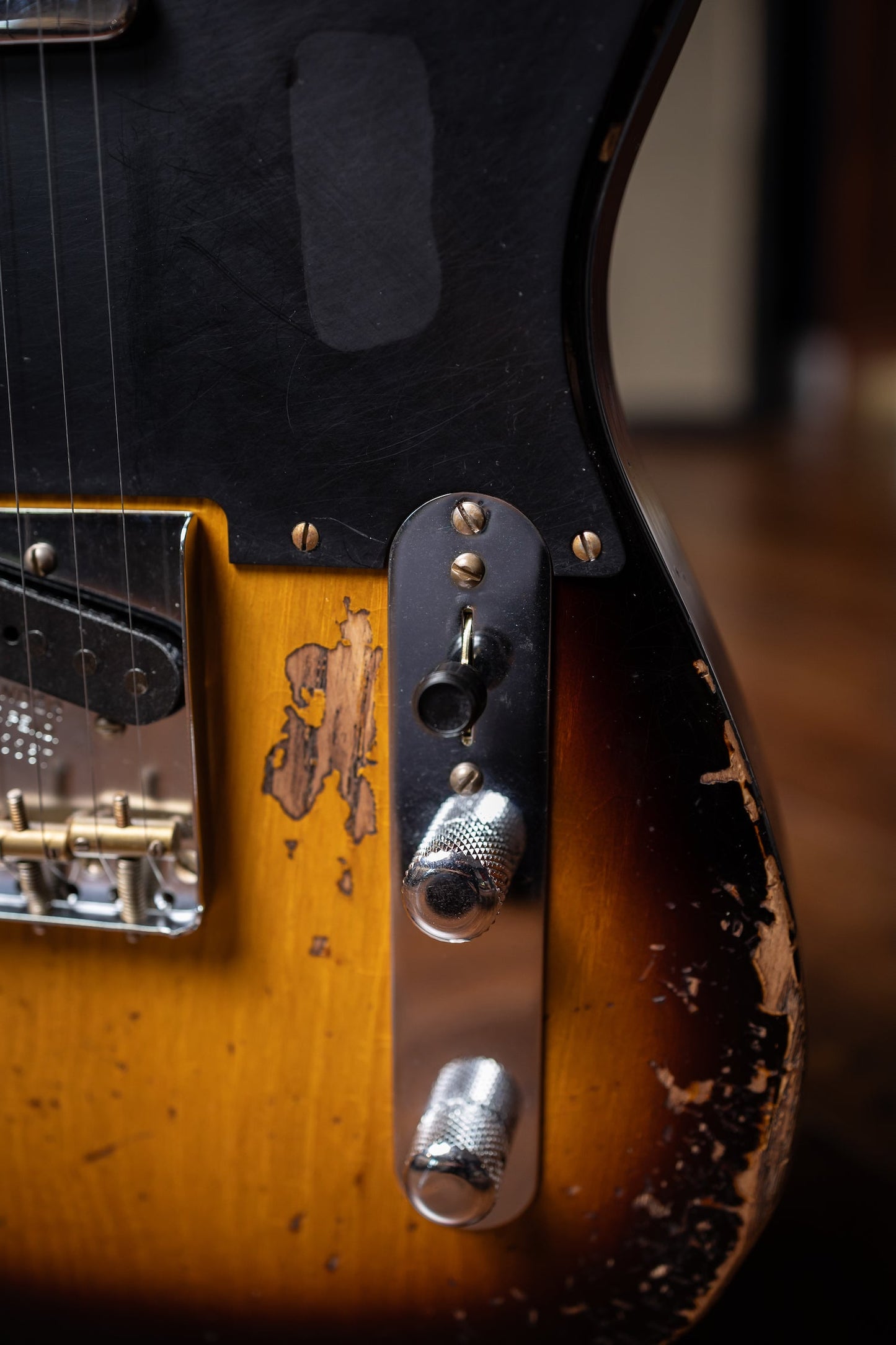 Fender Custom Shop 1951 Telecaster Nocaster Heavy Relic - 2-Color Sunburst