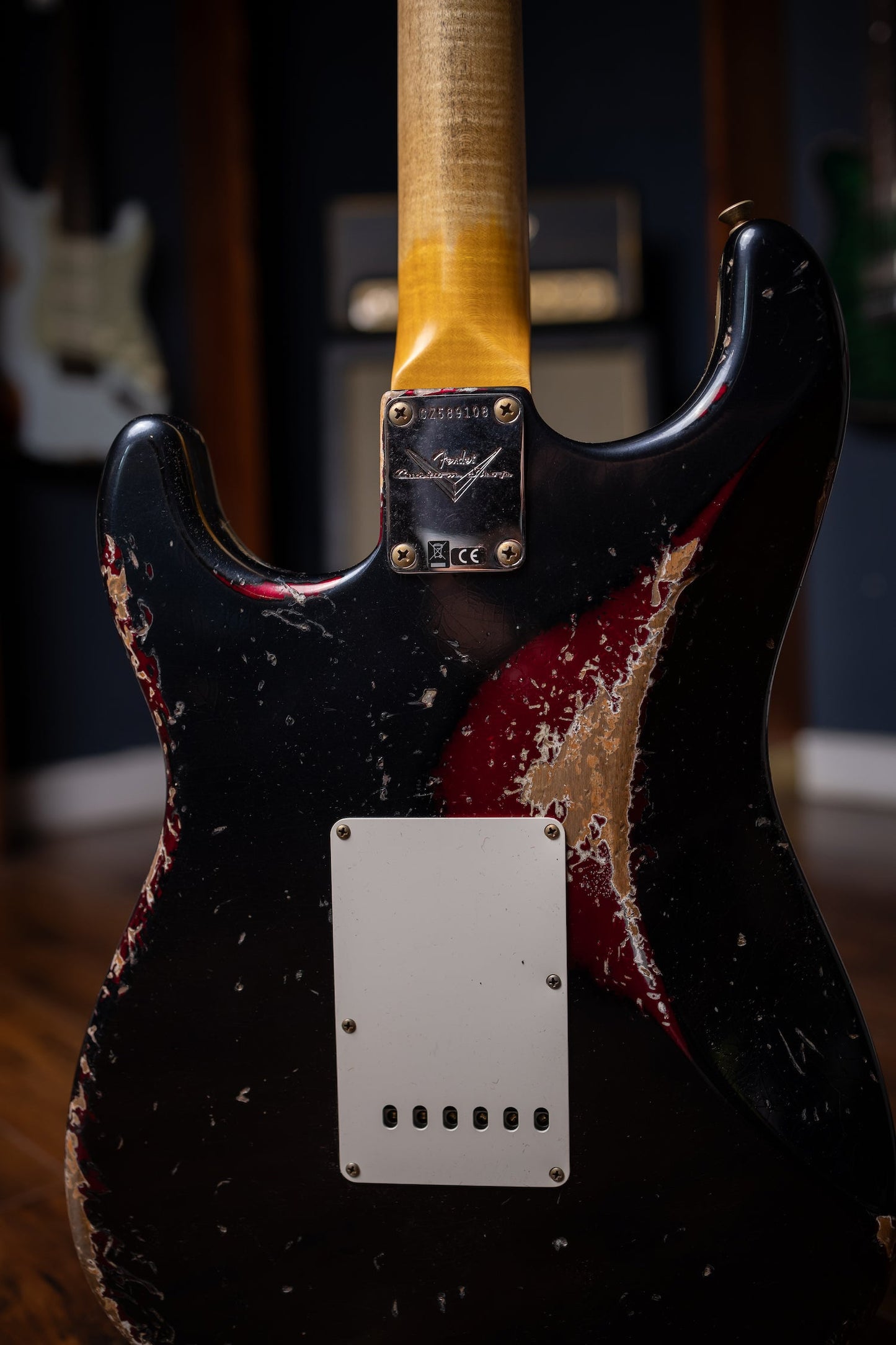 Fender Custom Shop Limited Edition '59 Strat HSS Heavy Relic - Black Pearl over Midnight Wine