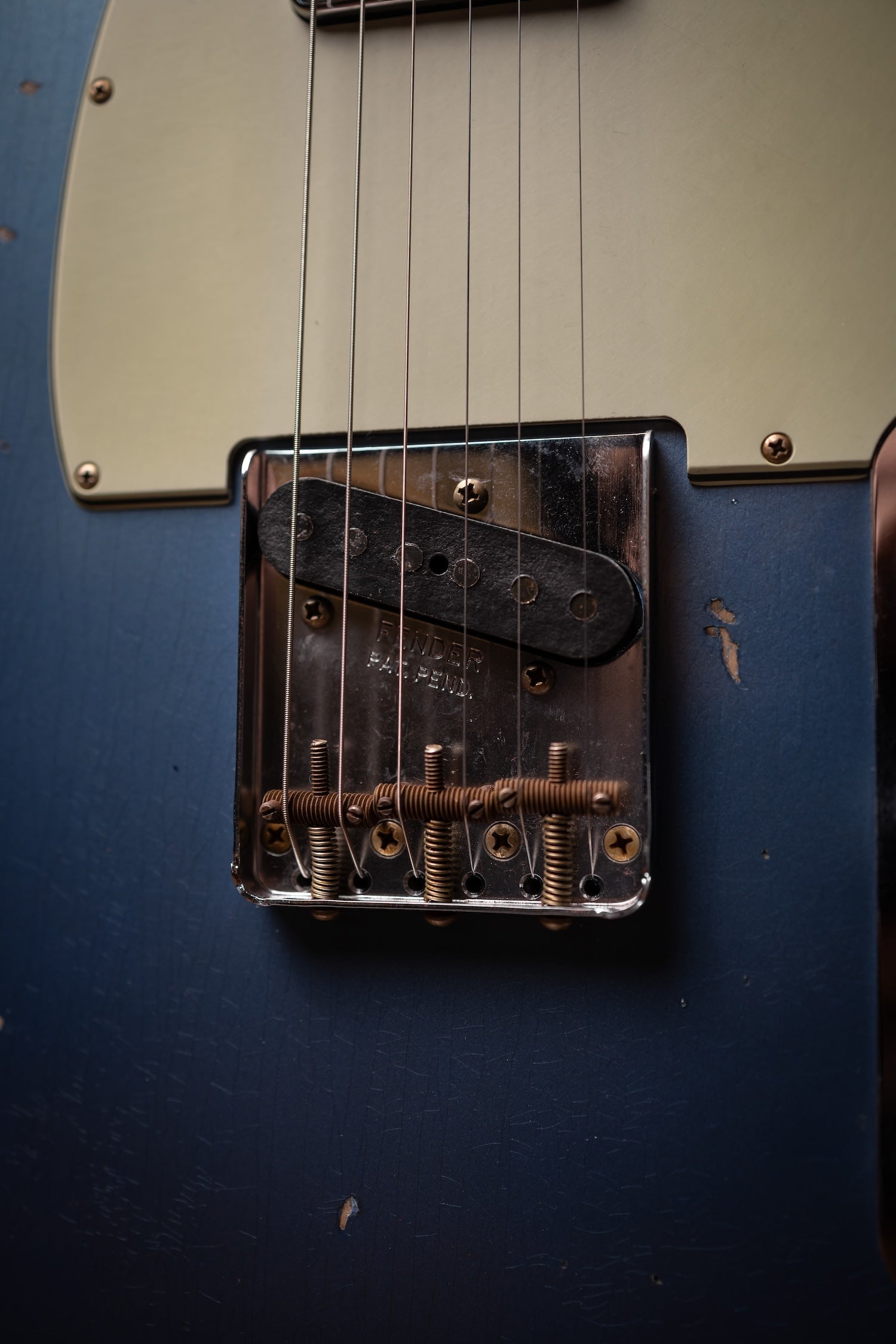 Fender Custom Shop 1963 Telecaster Relic Electric Guitar - Aged Lake Placid Blue