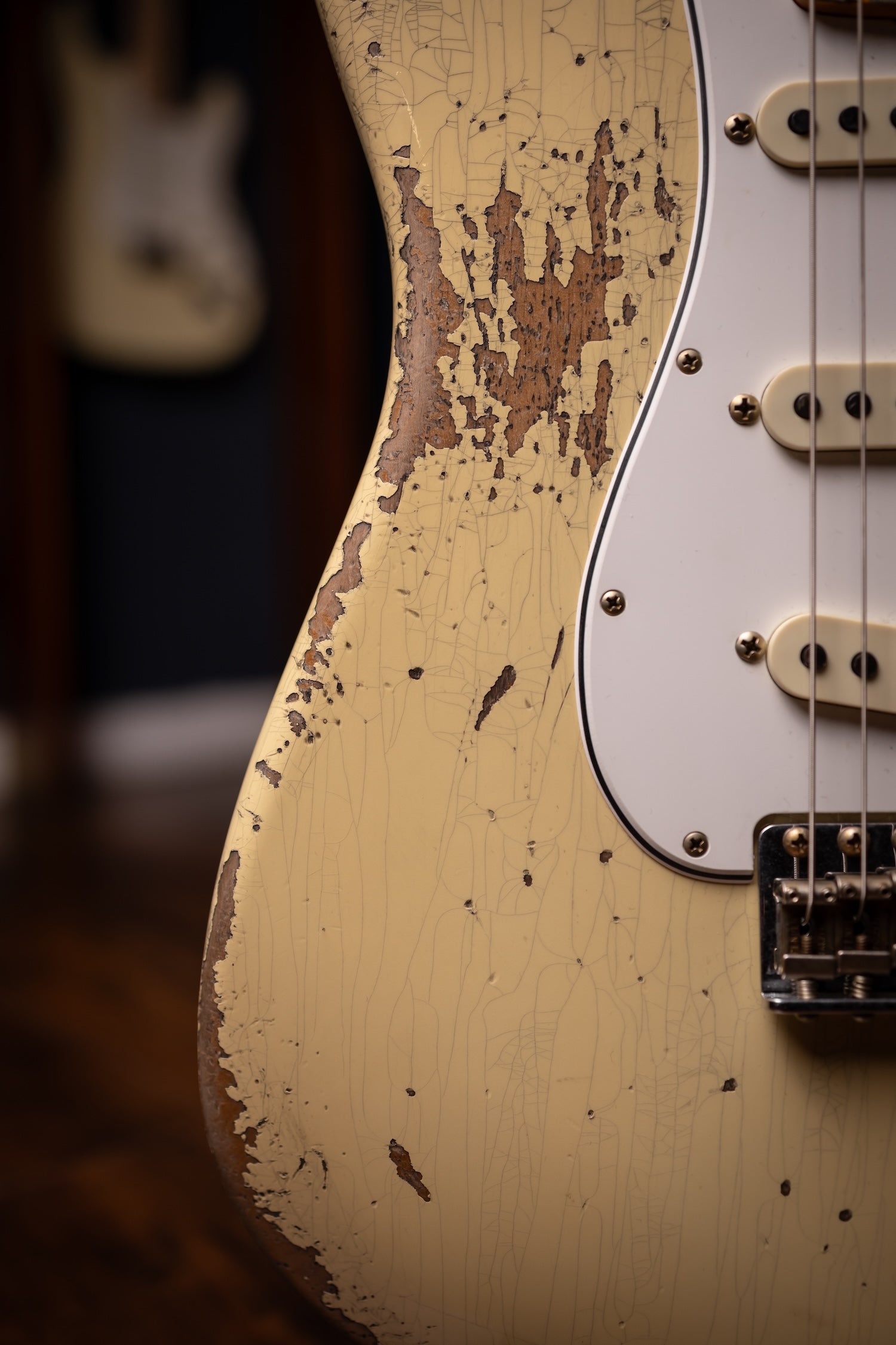 Fender Custom Shop 1969 Stratocaster Heavy Relic Electric Guitar - Aged Vintage White with Matching Headcap