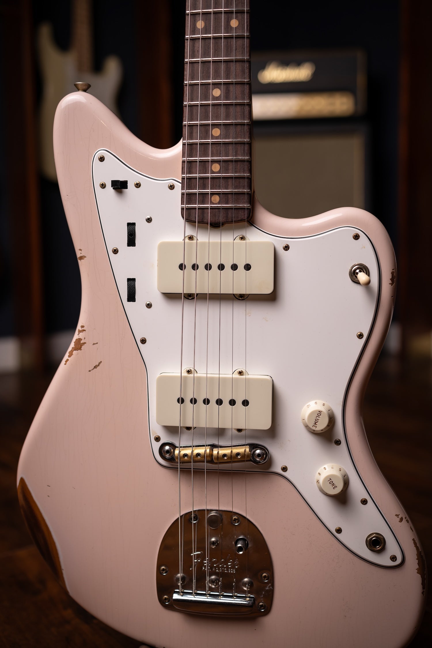 Fender Custom Shop 1963 Jazzmaster Relic Electric Guitar - Aged Shell Pink