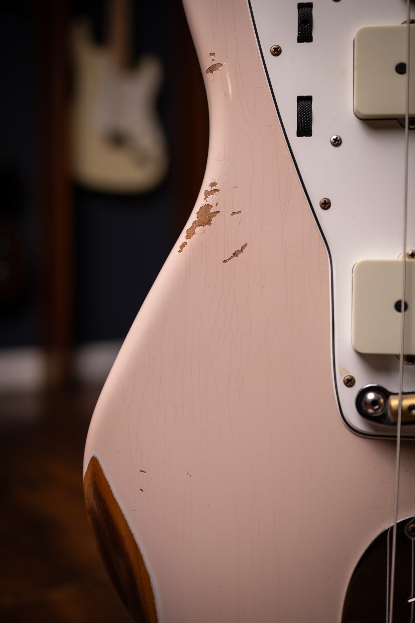 Fender Custom Shop 1963 Jazzmaster Relic Electric Guitar - Aged Shell Pink
