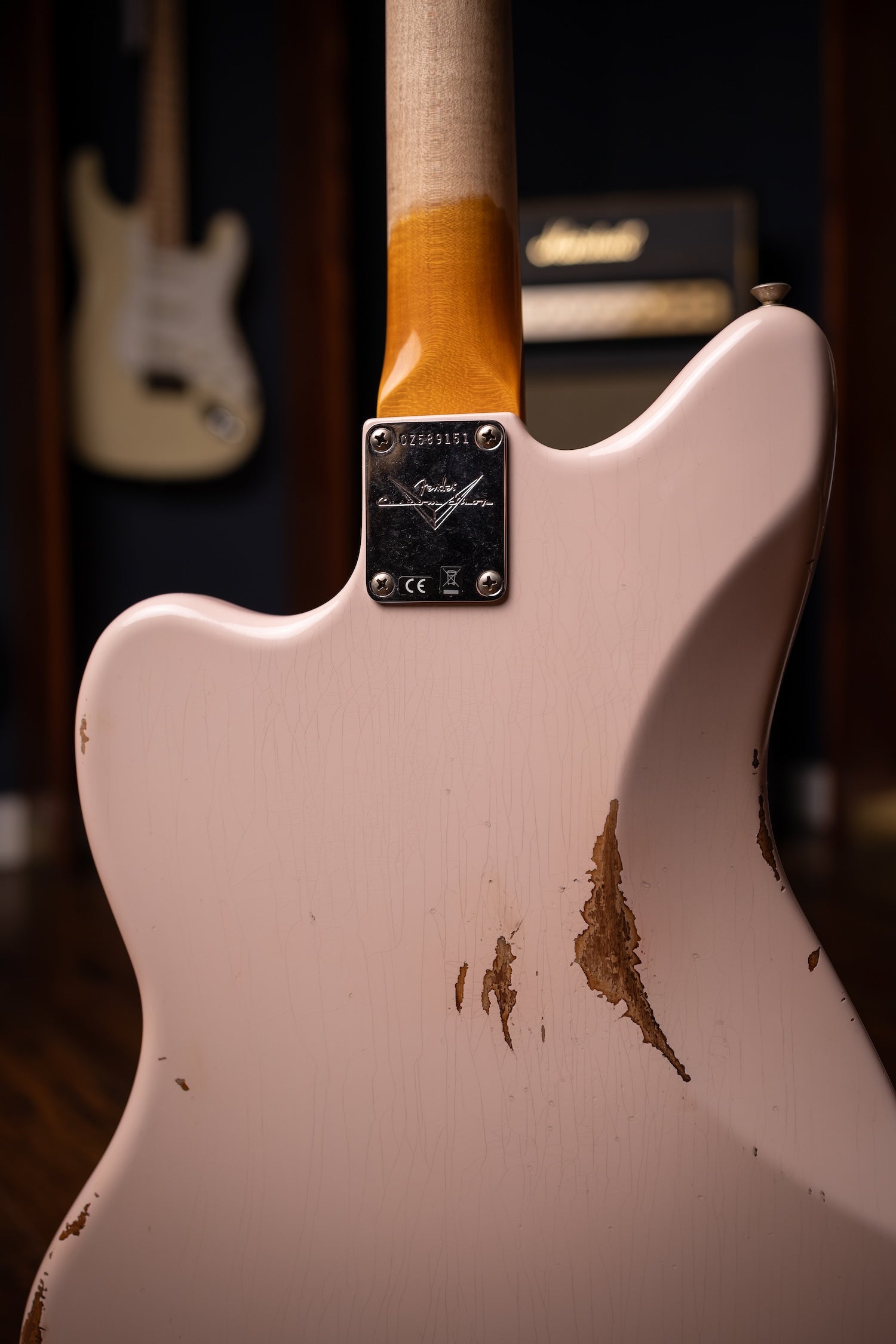 Fender Custom Shop 1963 Jazzmaster Relic Electric Guitar - Aged Shell Pink