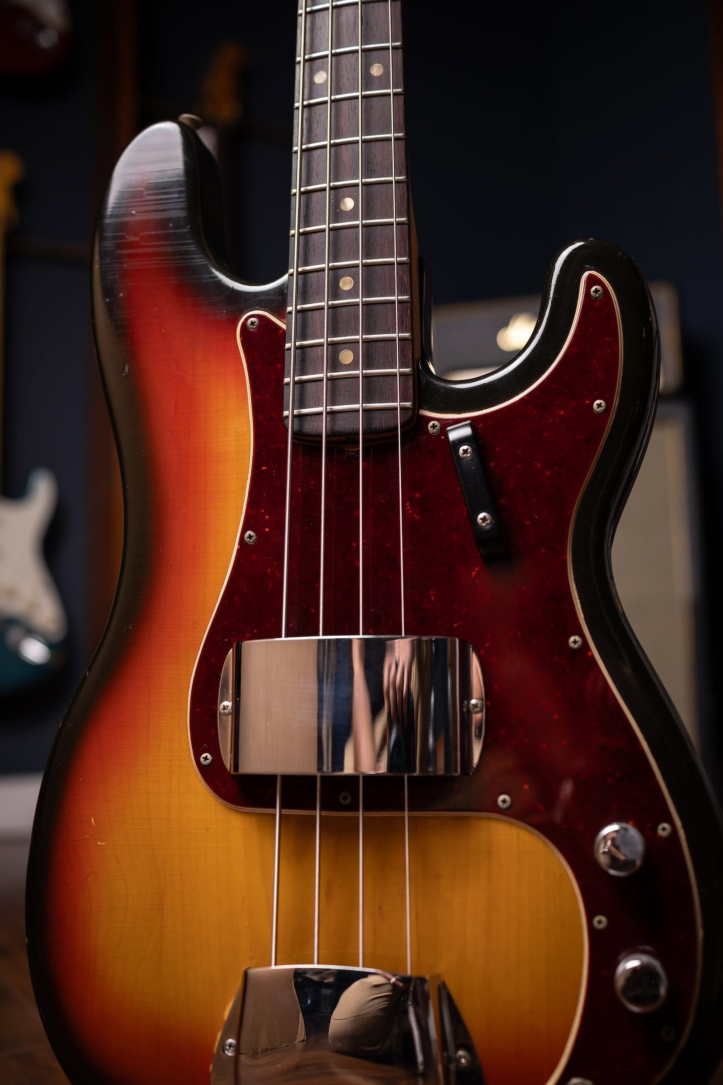 1969 Fender Precision Bass - Sunburst
