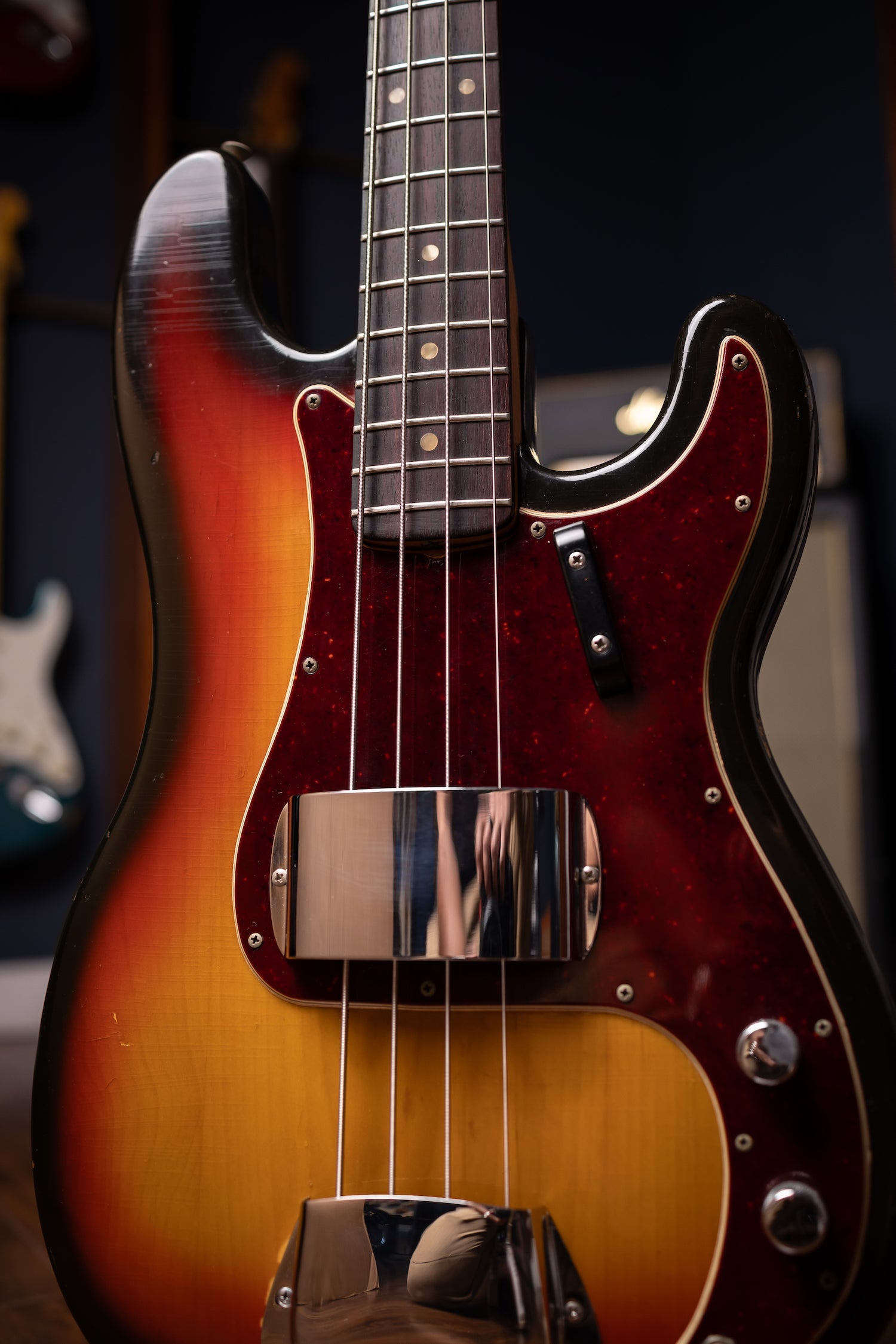 1969 Fender Precision Bass - Sunburst
