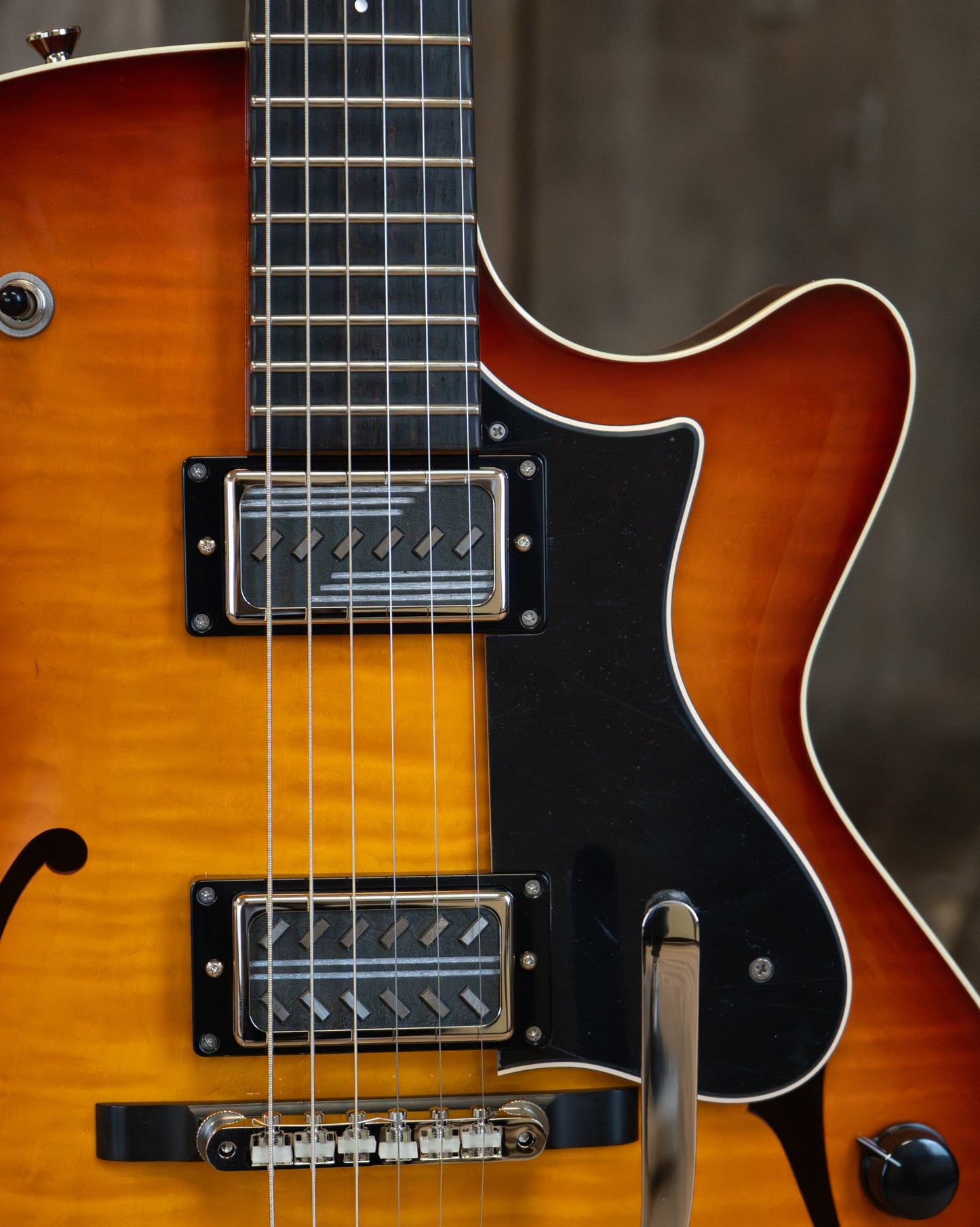 Collings 620 SM LC Hollowbody Electric Guitar& Case, Dark Cherry Sunburst