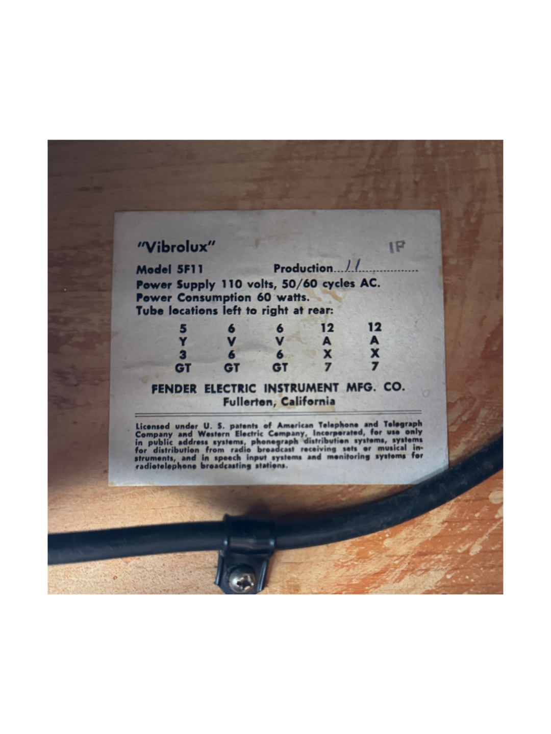 SOLD - Vintage Fender Vibrolux 5F11 Narrow Panel Tweed Combo - USA 1959