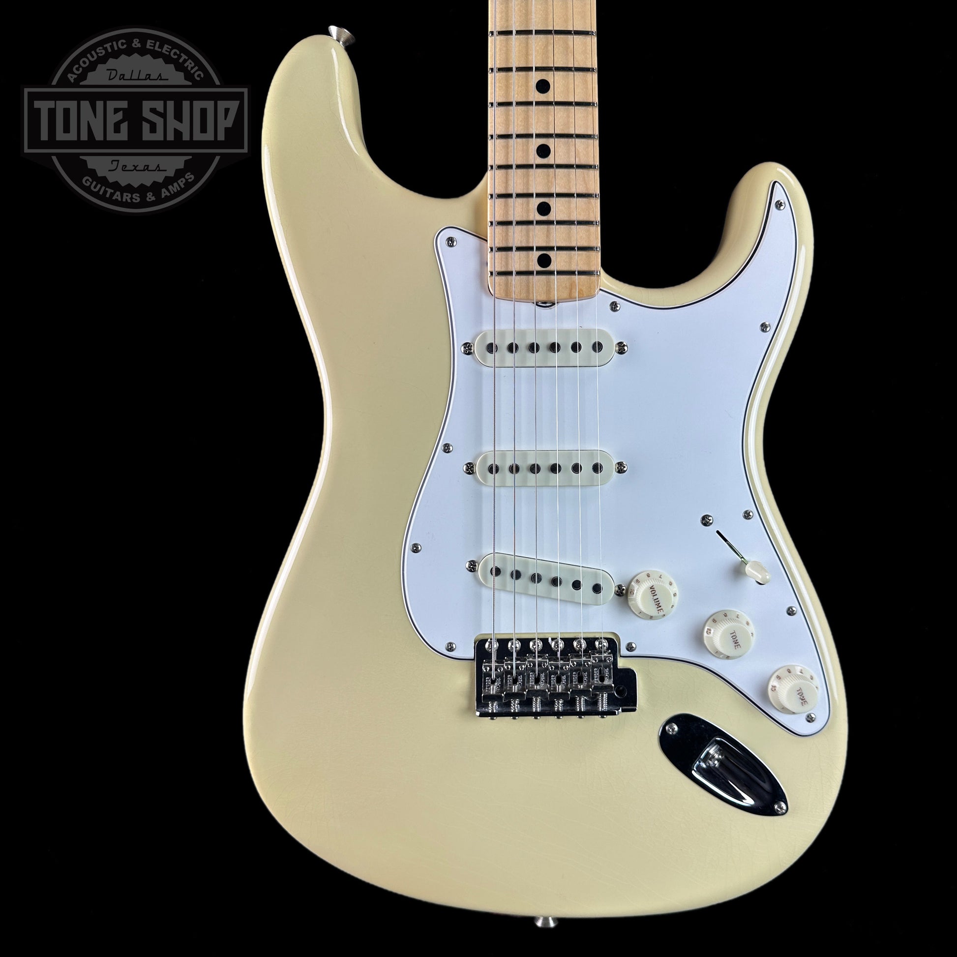 Fender Custom Shop 1968 Stratocaster DLX Closet Classic Maple Neck Aged Vintage White w/case CZ578539