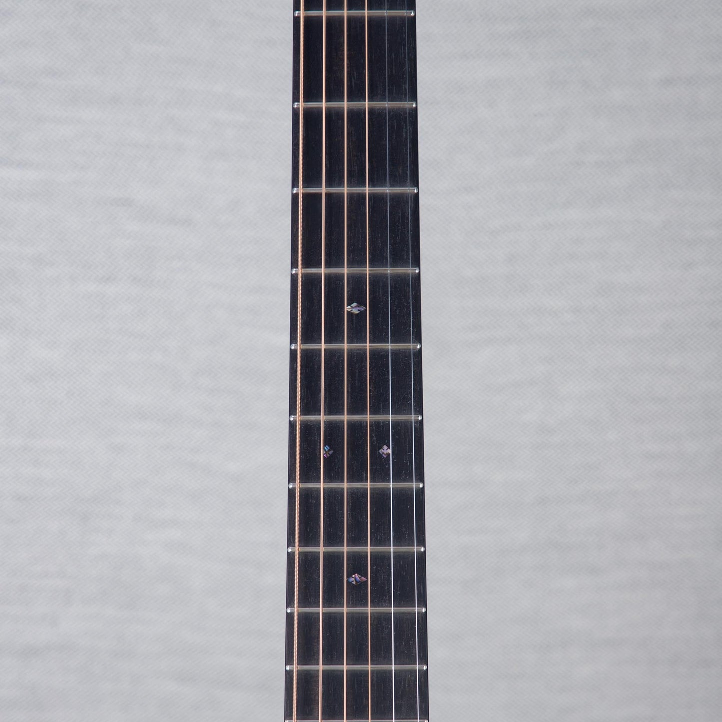 Martin Custom Shop 00-28 Style Wild Grain East Indian Rosewood/Sitka Spruce Fishman Matrix VT Acoustic Electric Guitar - Ambertone 1933 - #M2880835