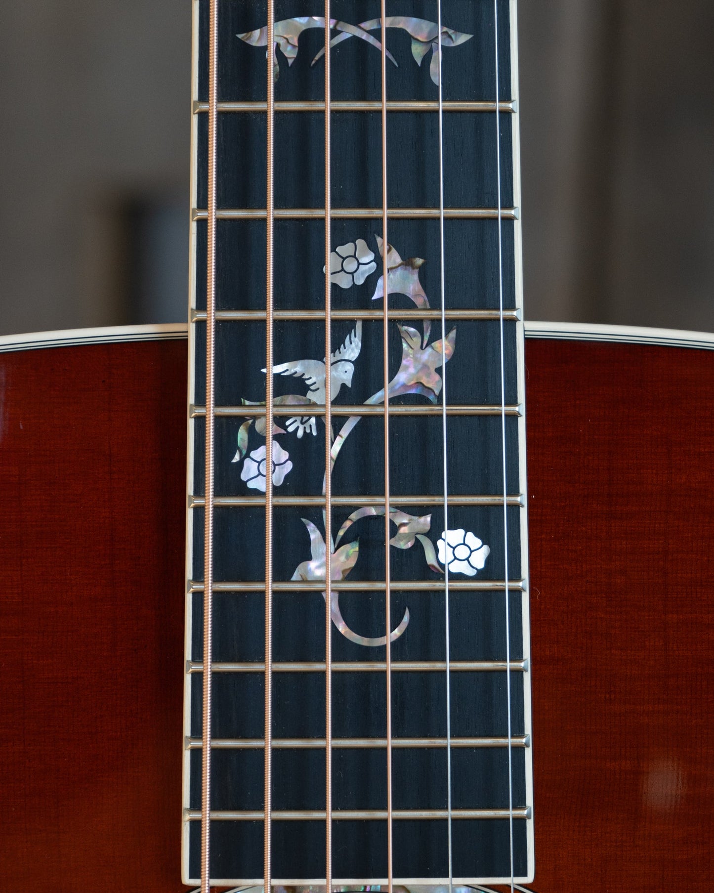 Taylor 810e Legacy Special Edition Acoustic-Electric Guitar & Case, Heritage Burst
